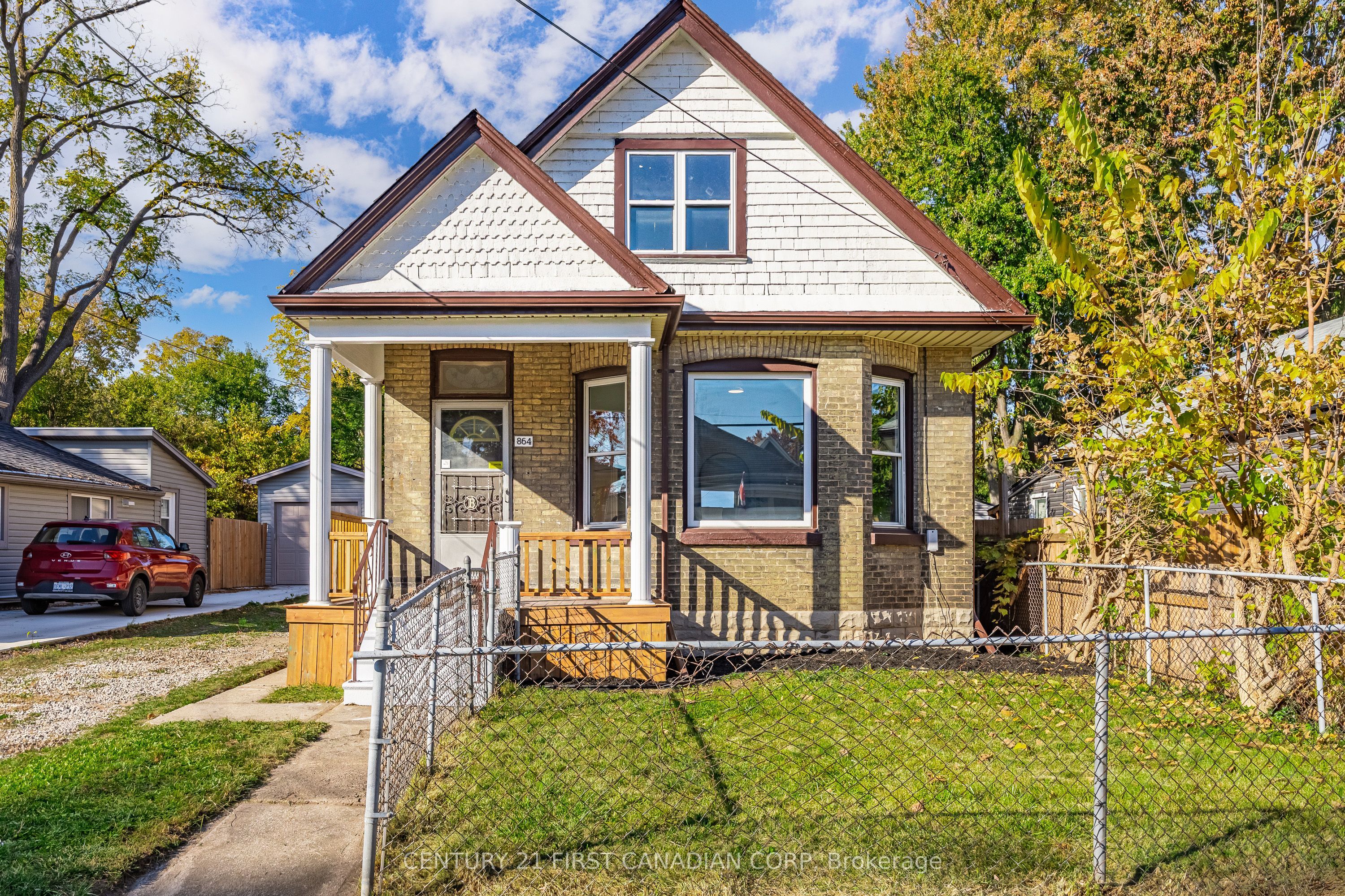 864 Stedwell Street Property Photo 1