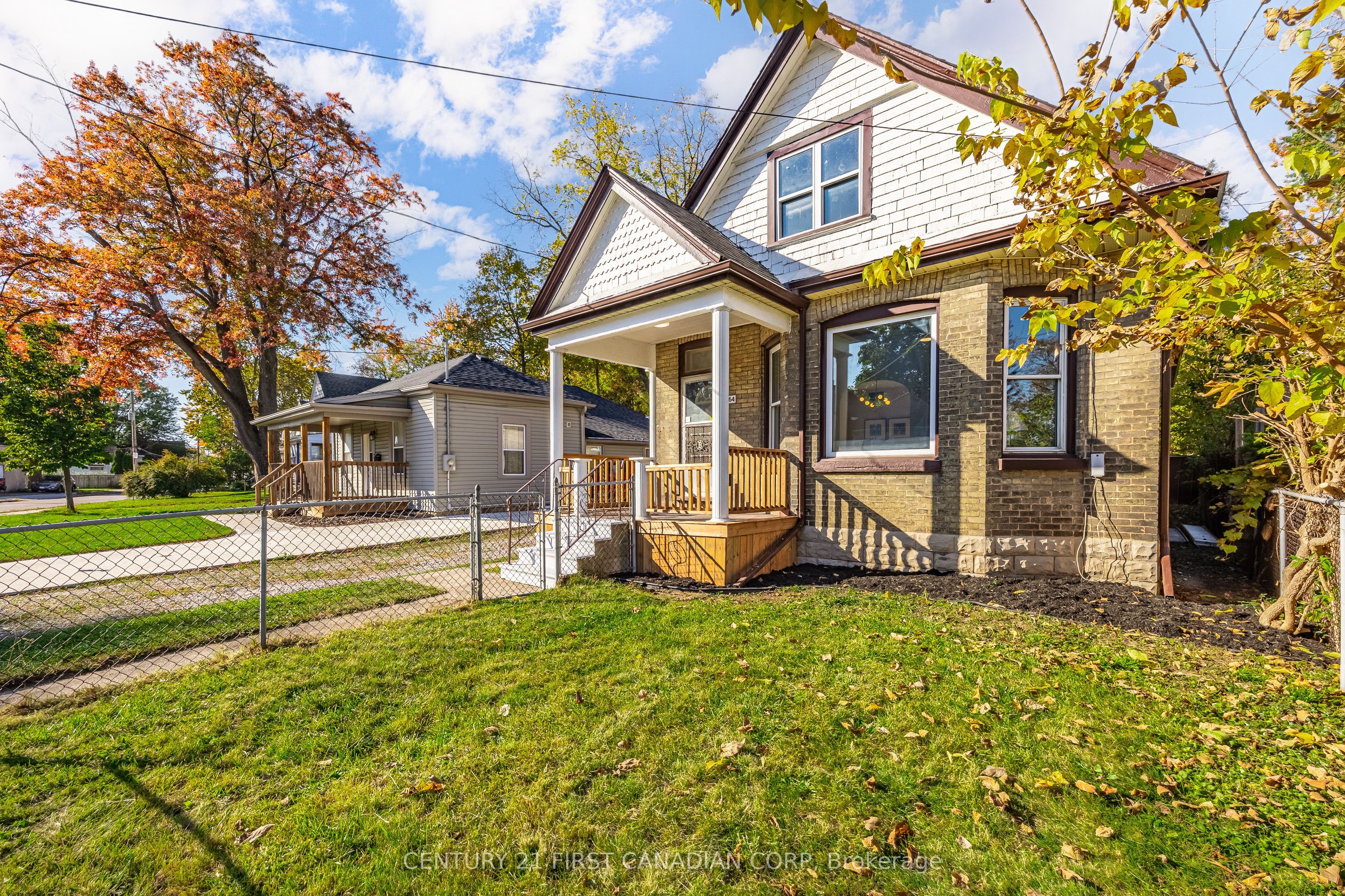864 Stedwell Street Property Photo 3