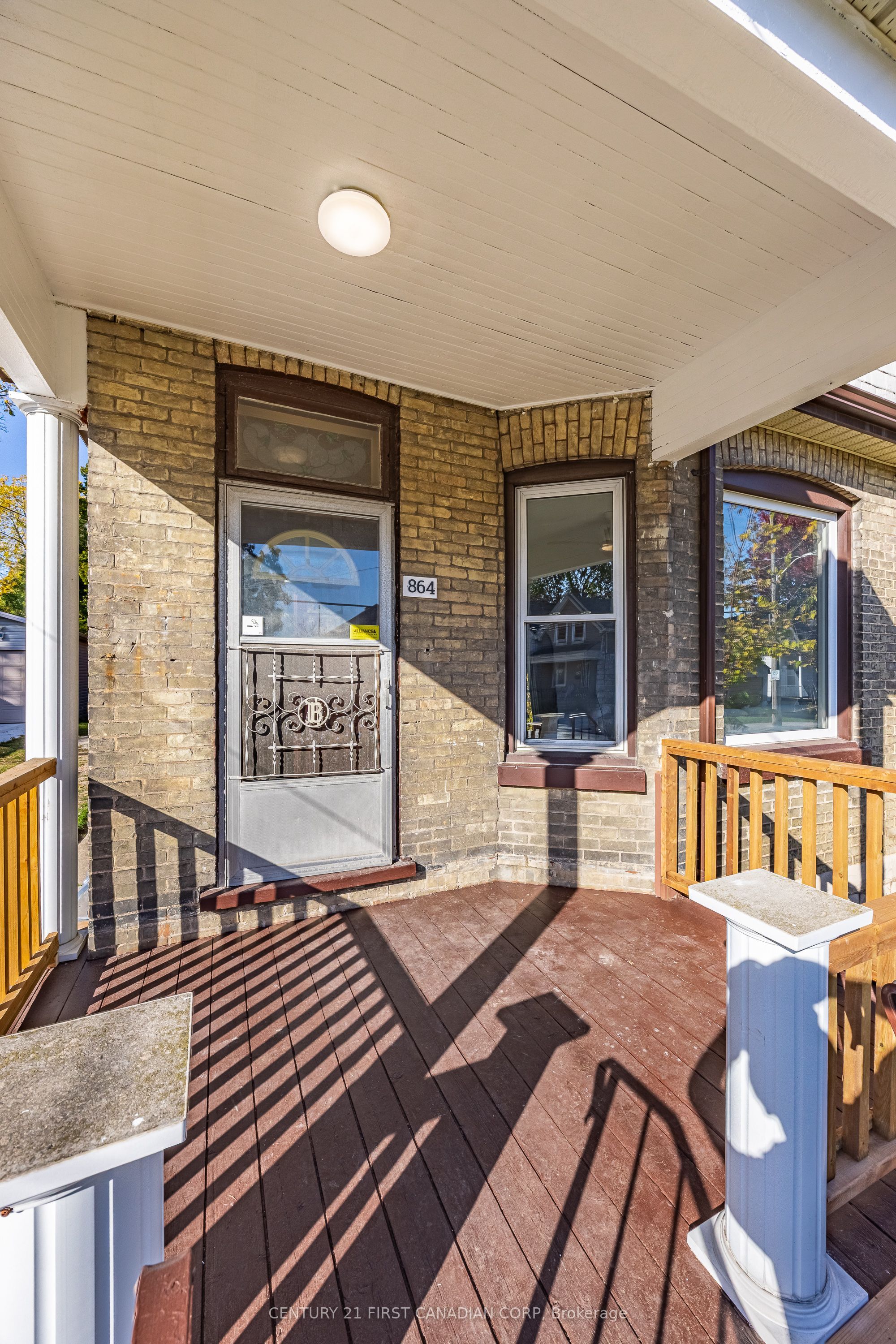 864 Stedwell Street Property Photo 4