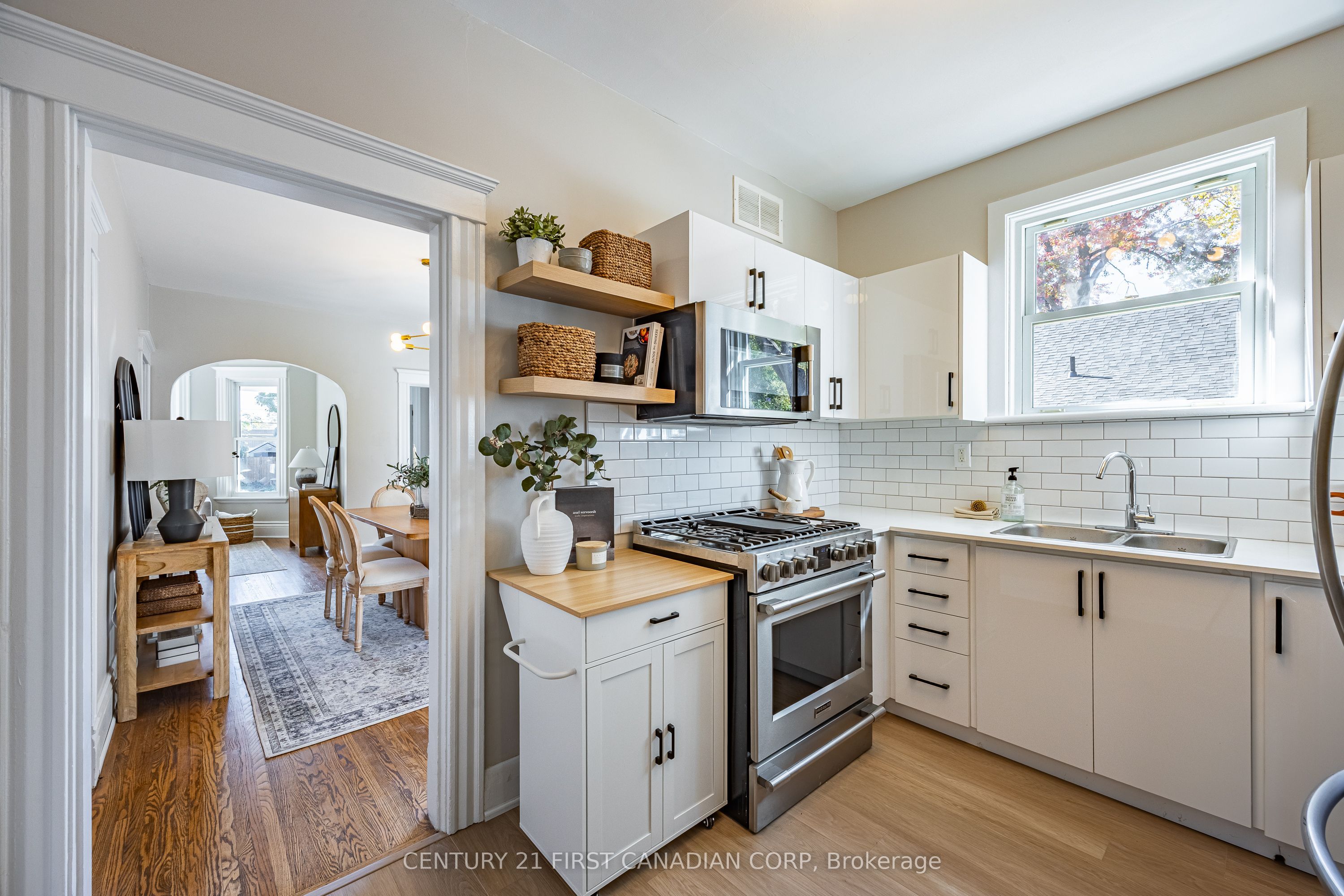 864 Stedwell Street Property Photo 13