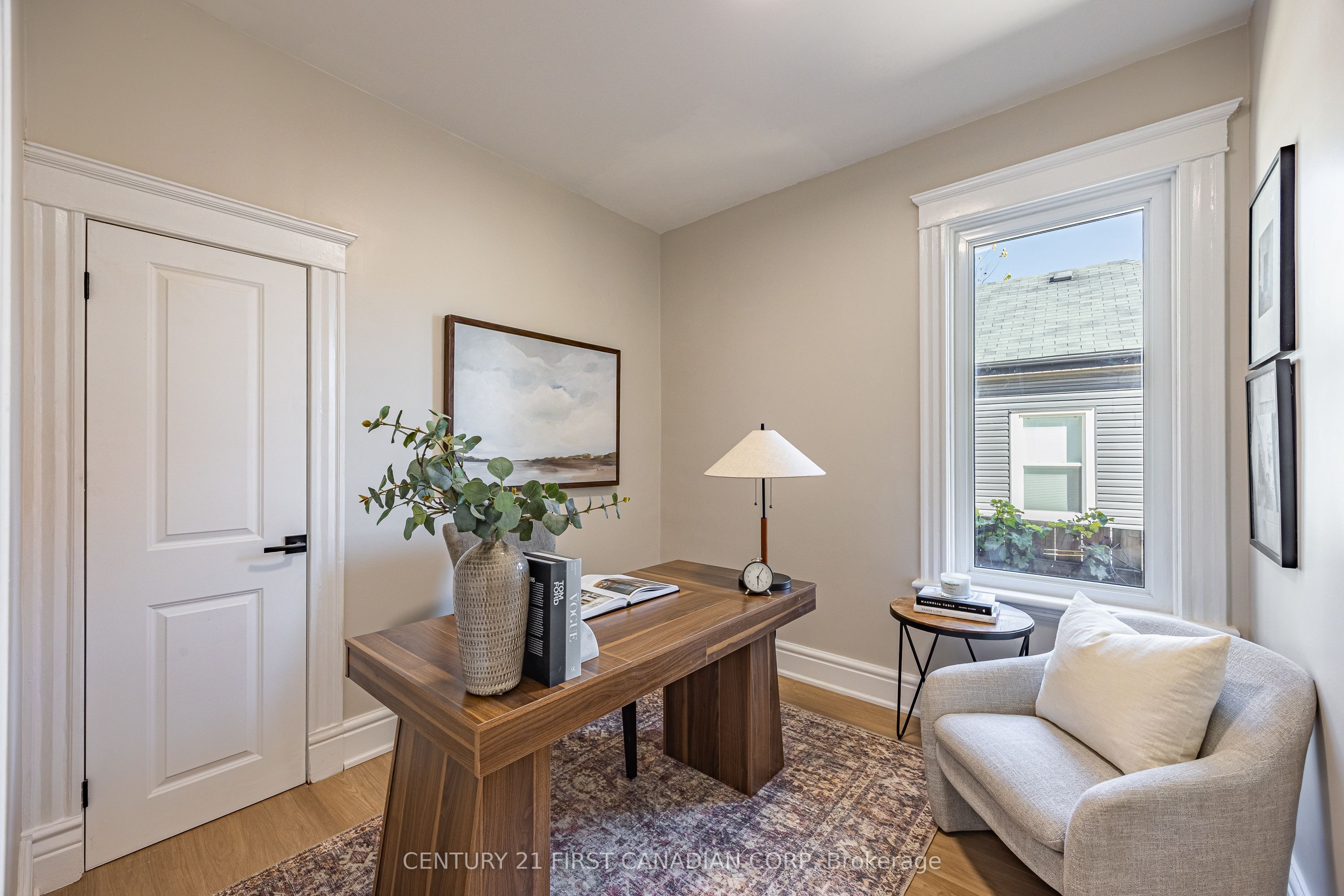 864 Stedwell Street Property Photo 18