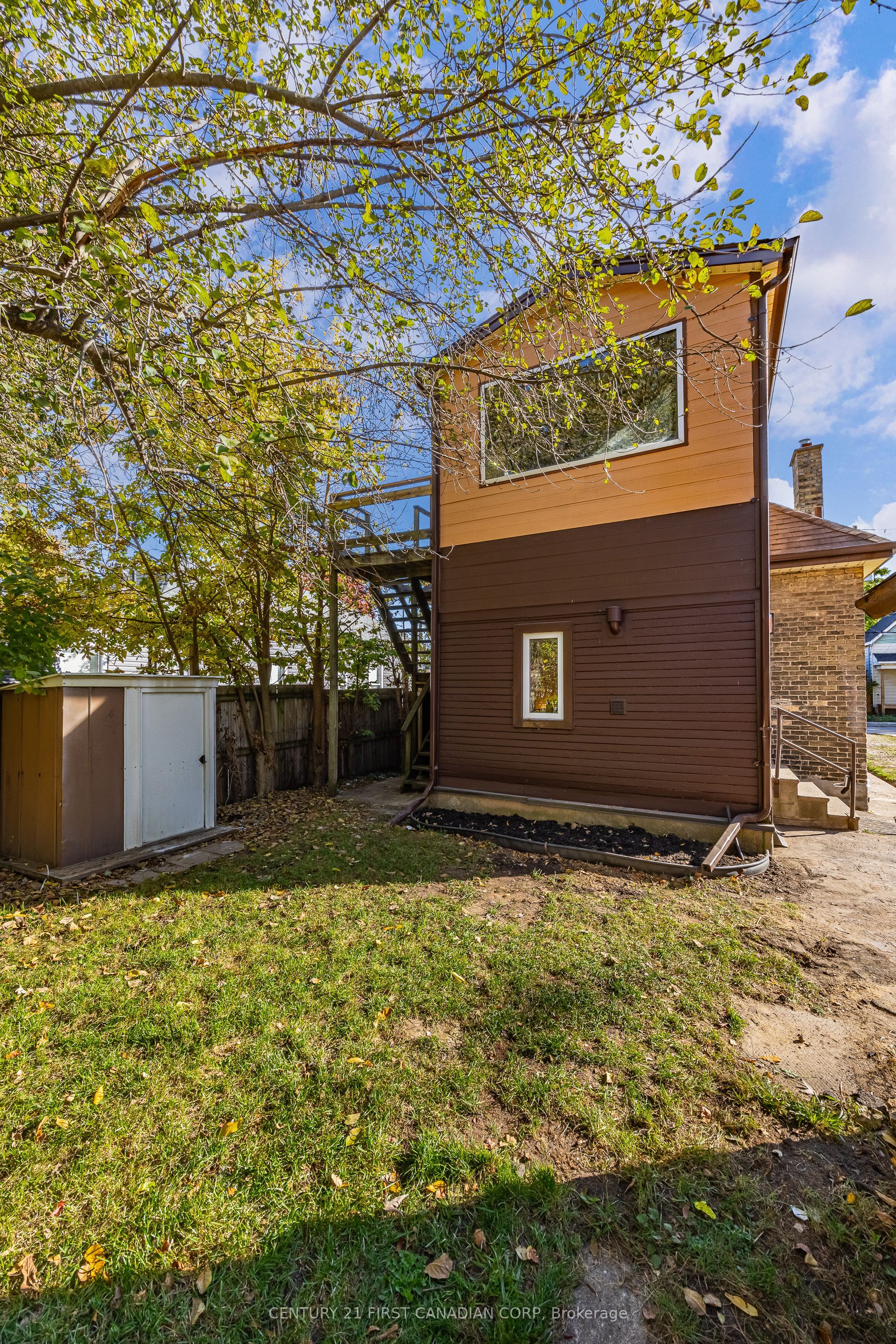864 Stedwell Street Property Photo 33