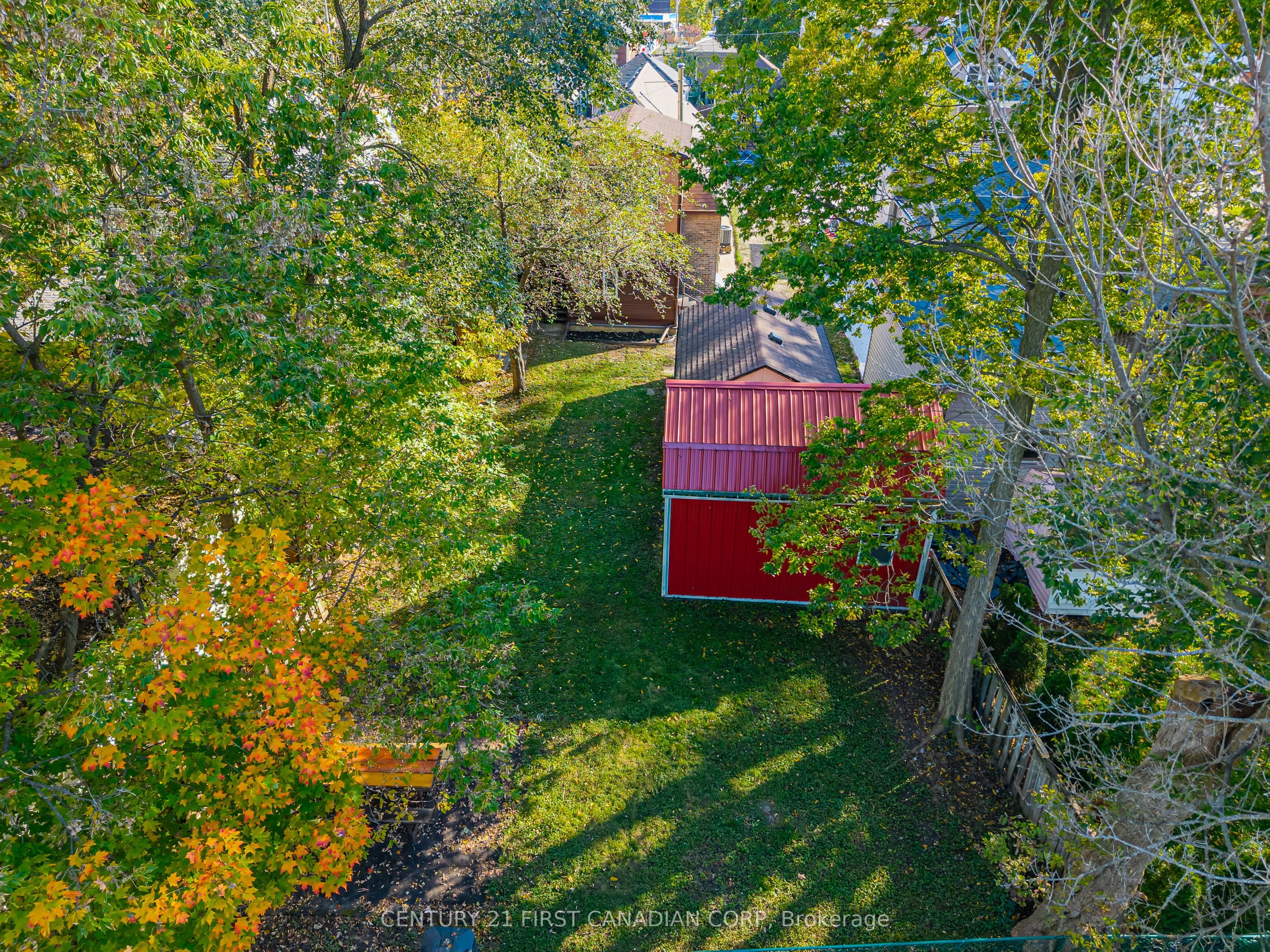864 Stedwell Street Property Photo 38