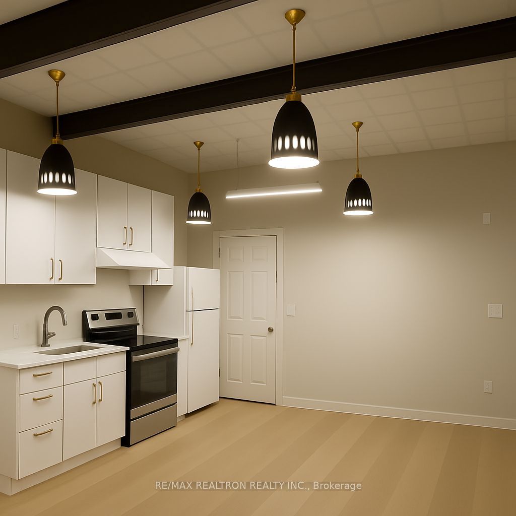 192 Lincoln Road W Unit 2 Property Photo 1