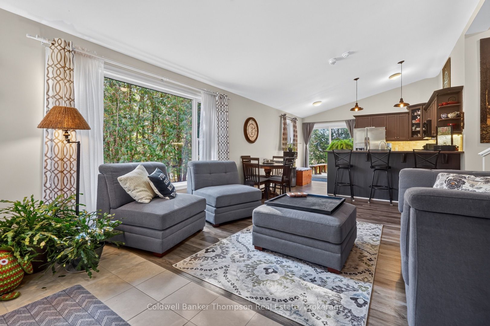 1413 592 Highway Property Photo 2