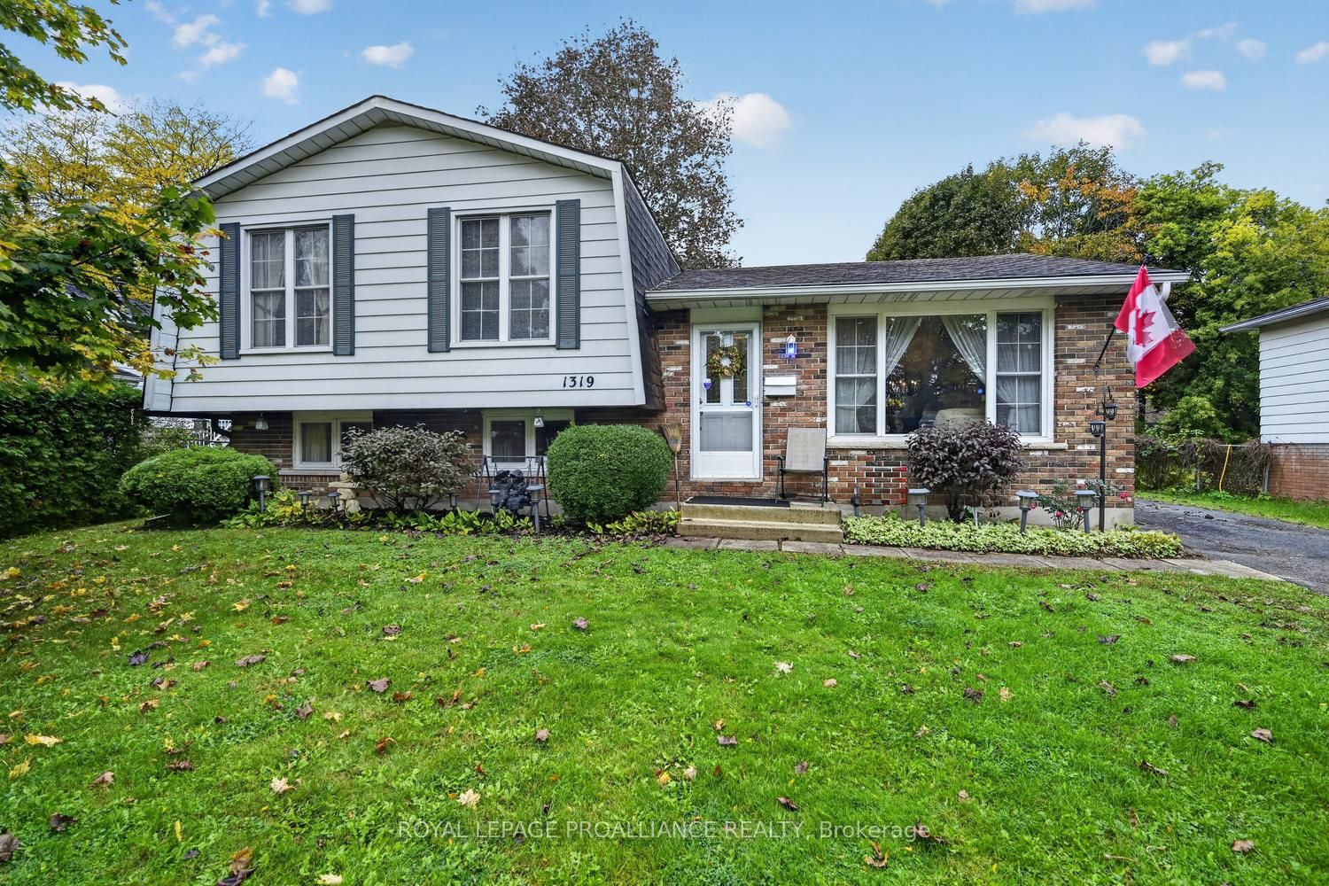 1319 Alwington Street Property Photo 1