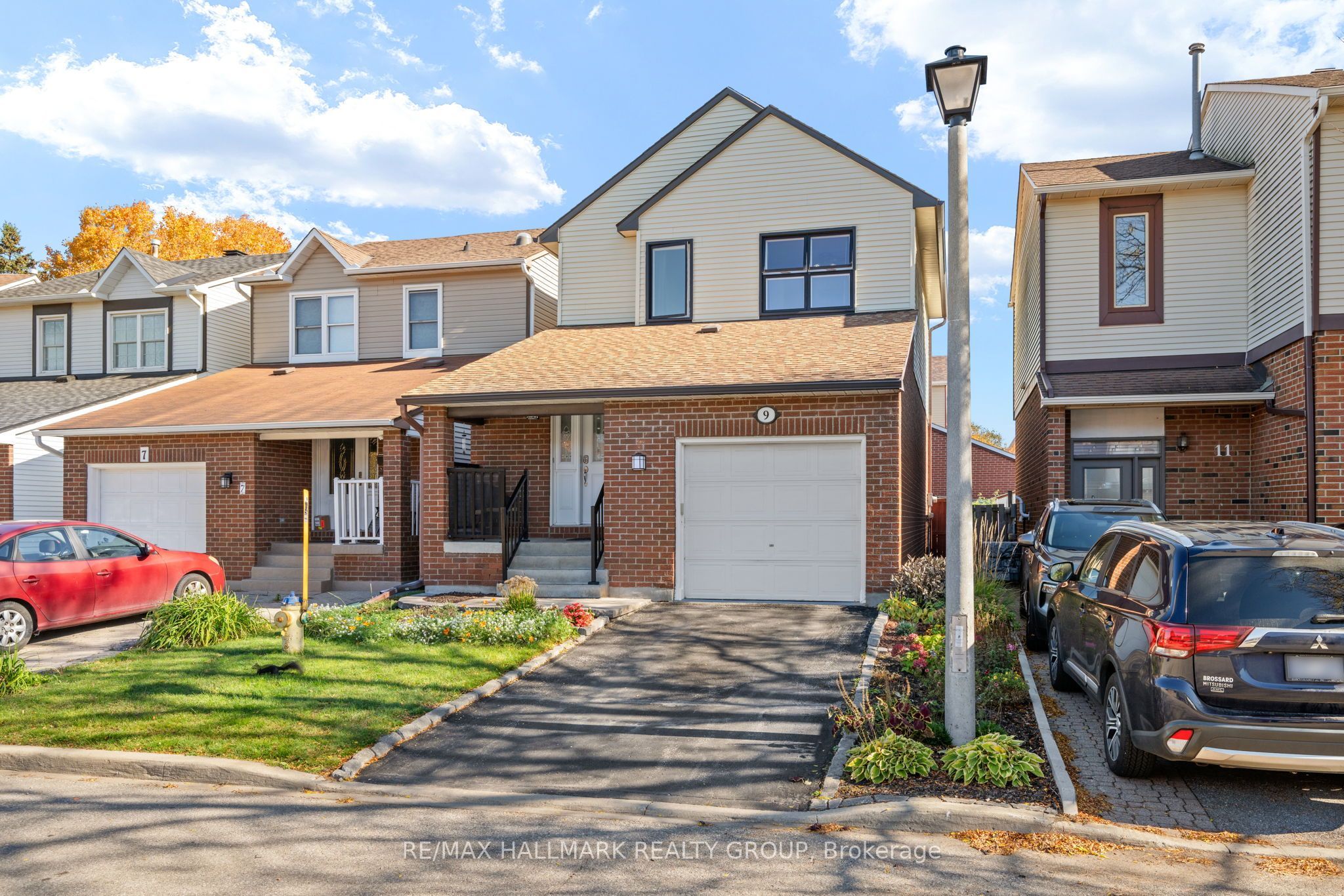 9 Fireside Crescent Property Photo 2