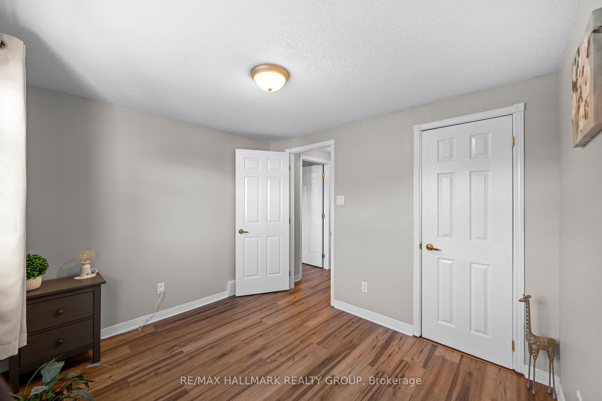 9 Fireside Crescent Property Photo 27