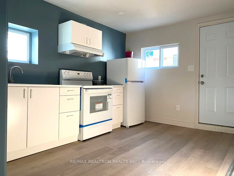 192 Lincoln Road W Unit 3 Property Photo 2