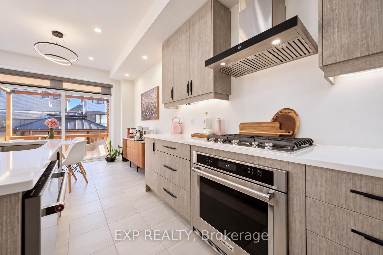 41 Steadman Street Property Photo 8