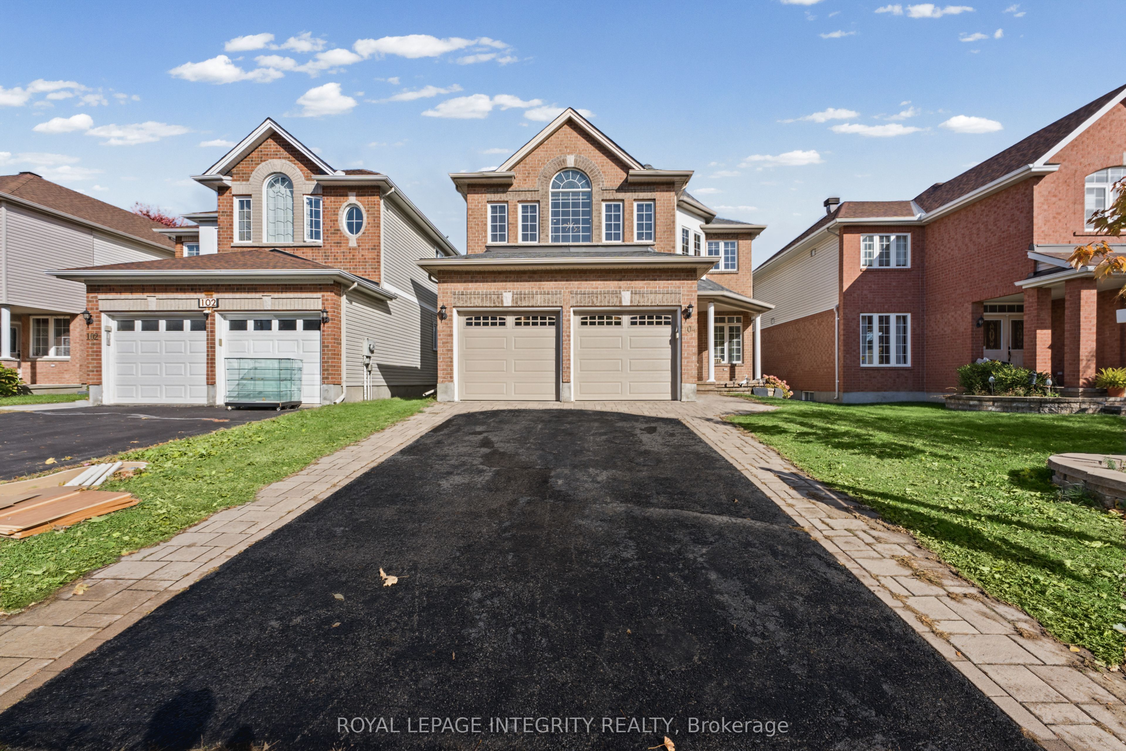 104 WHITESTONE Drive