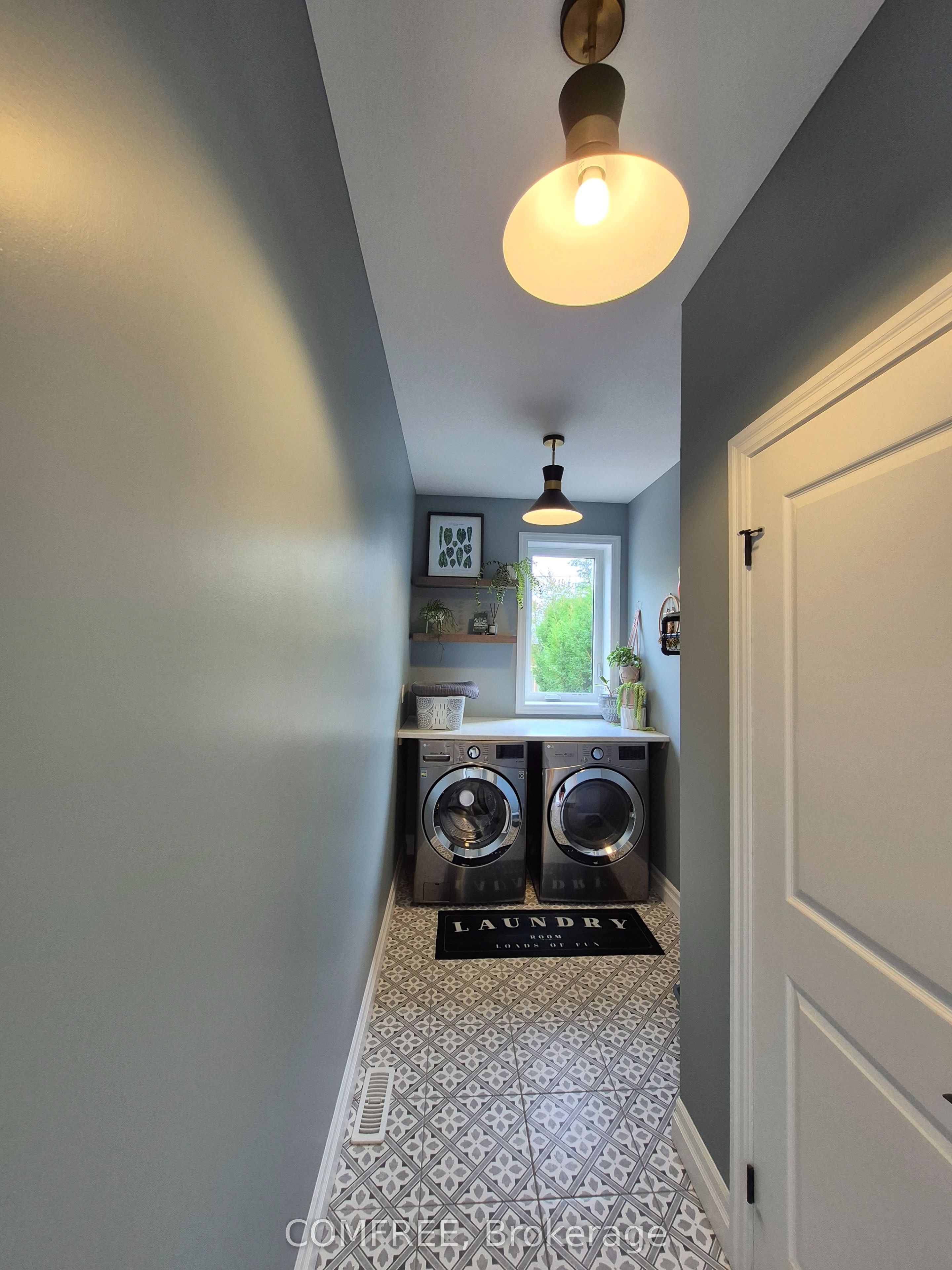 5 Redhaven Lane Property Photo 10