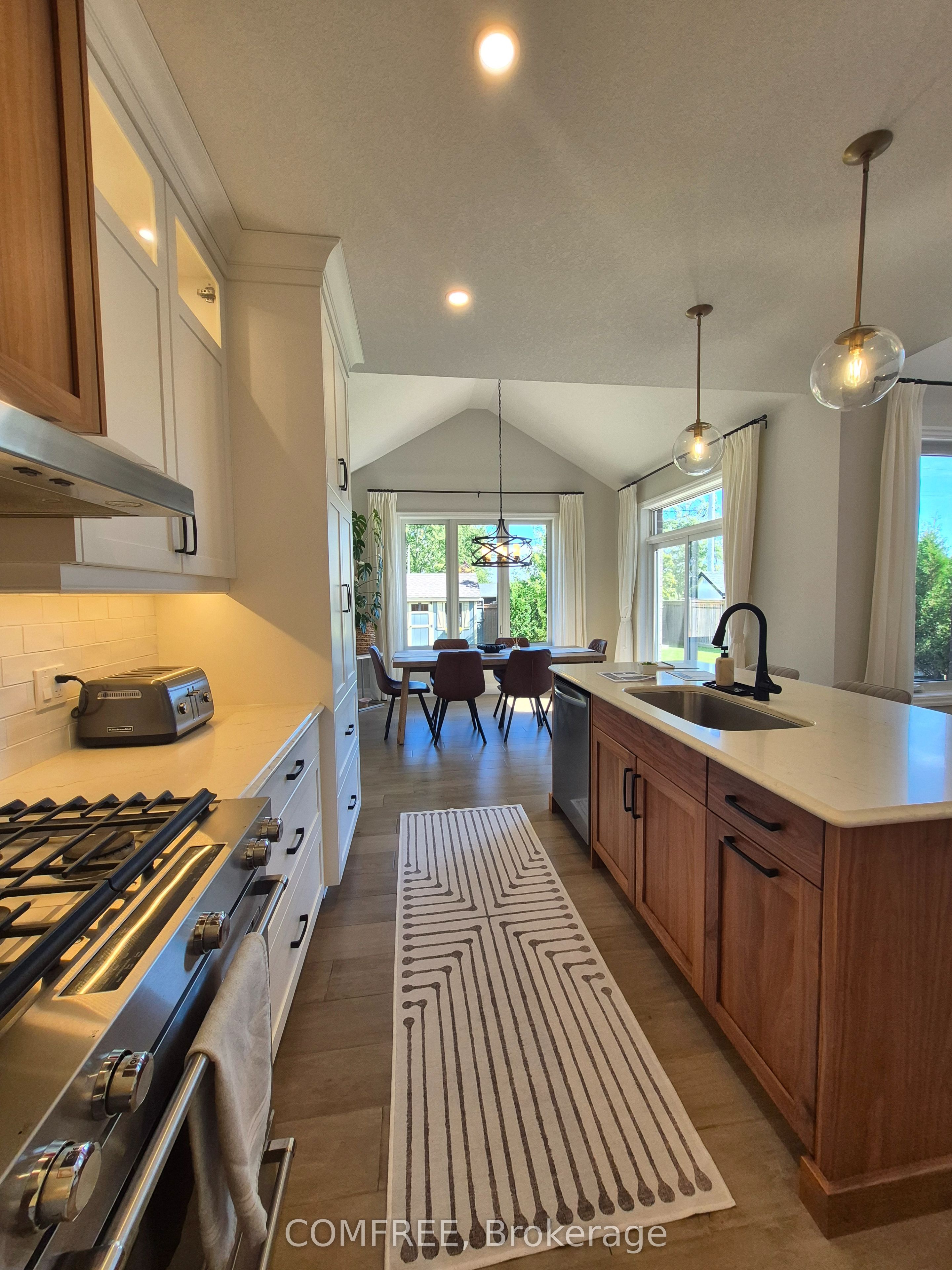 5 Redhaven Lane Property Photo 14