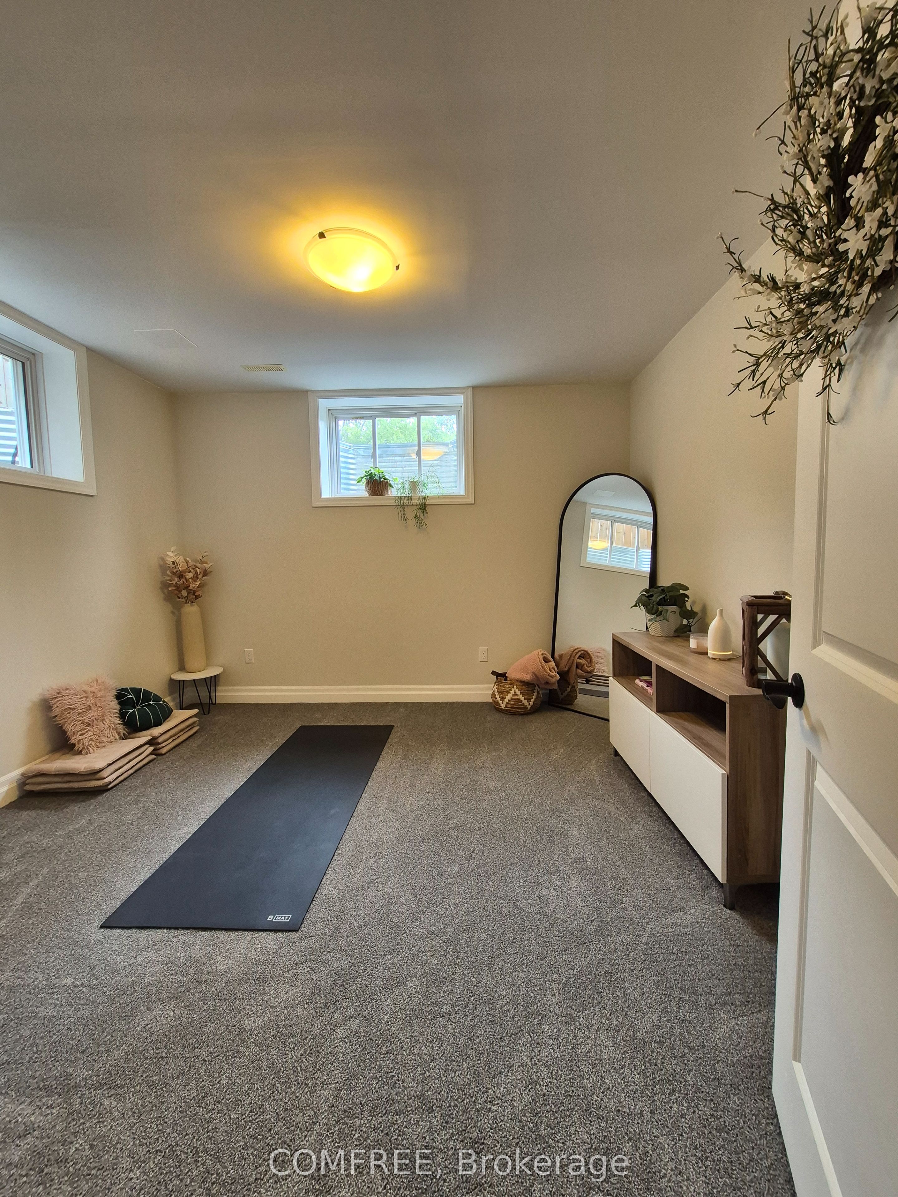 5 Redhaven Lane Property Photo 17
