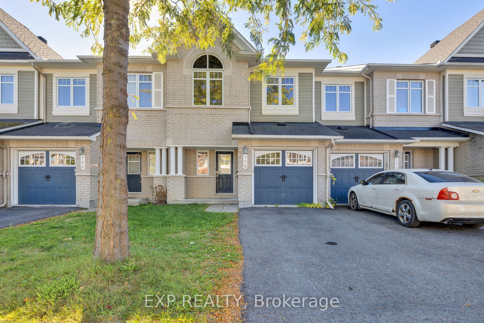 168 Garrity Crescent Property Photo 1