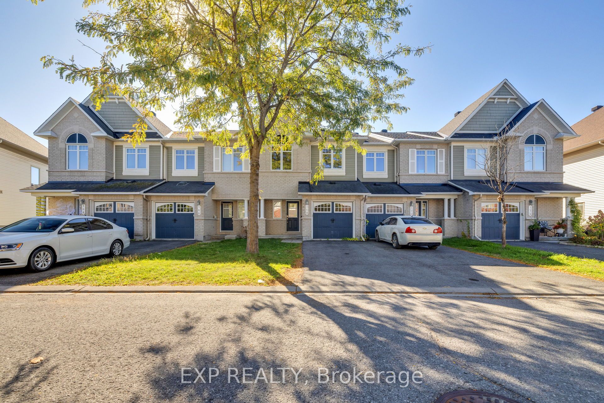 168 Garrity Crescent Property Photo 2
