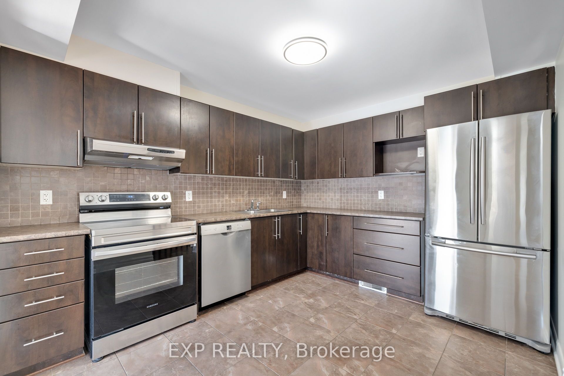 168 Garrity Crescent Property Photo 15