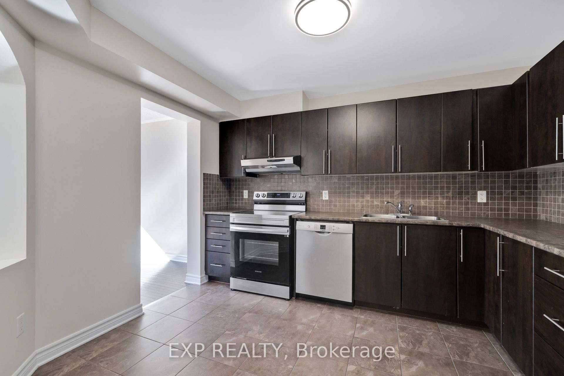 168 Garrity Crescent Property Photo 17