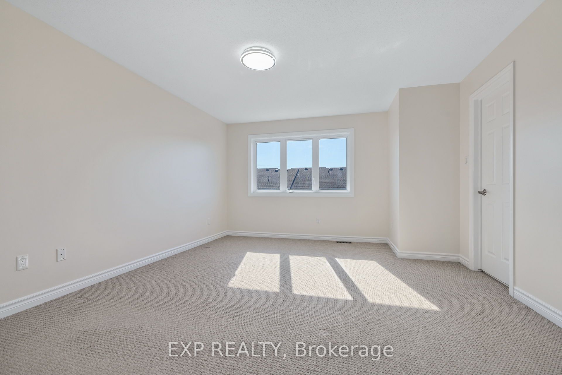 168 Garrity Crescent Property Photo 24