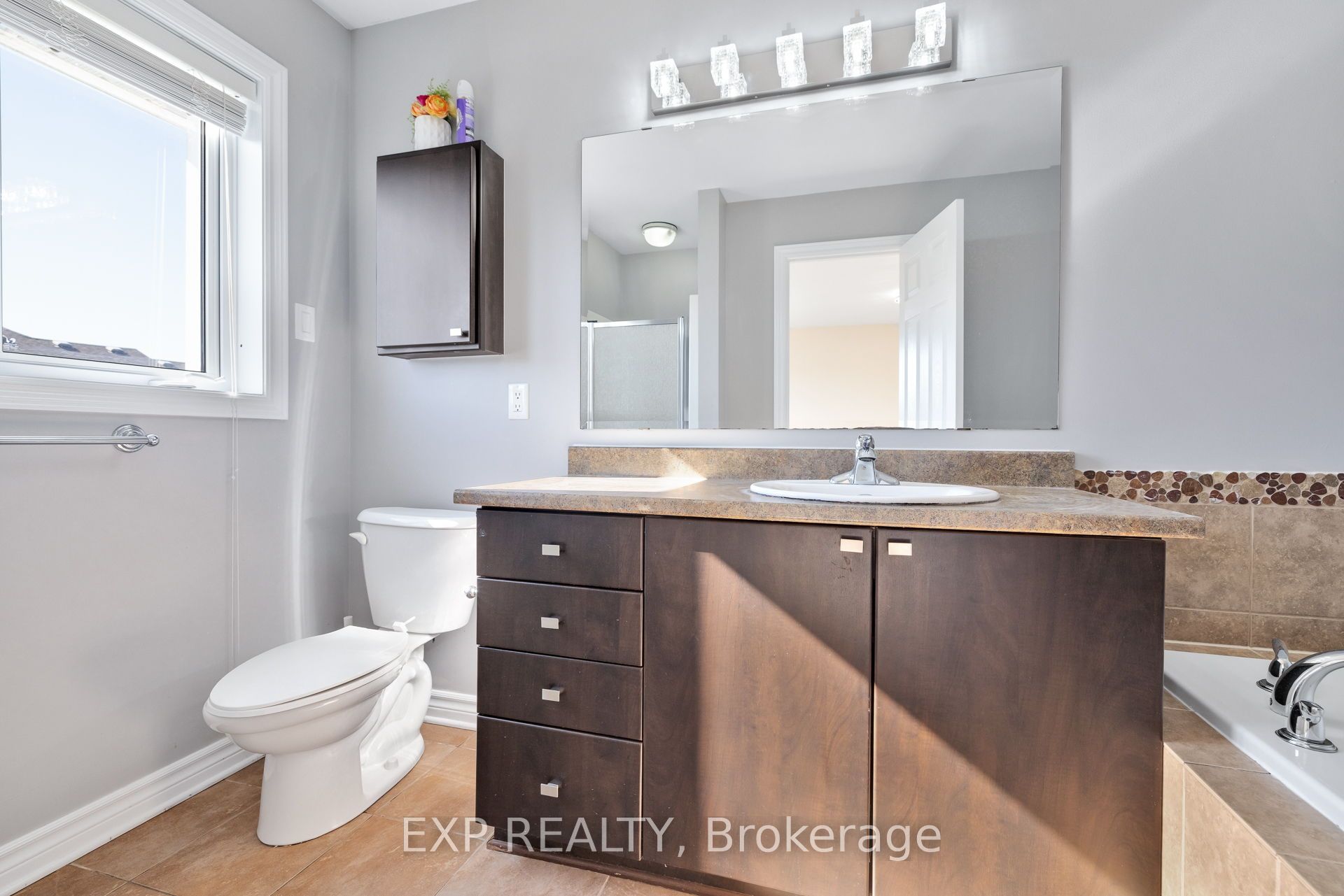 168 Garrity Crescent Property Photo 27