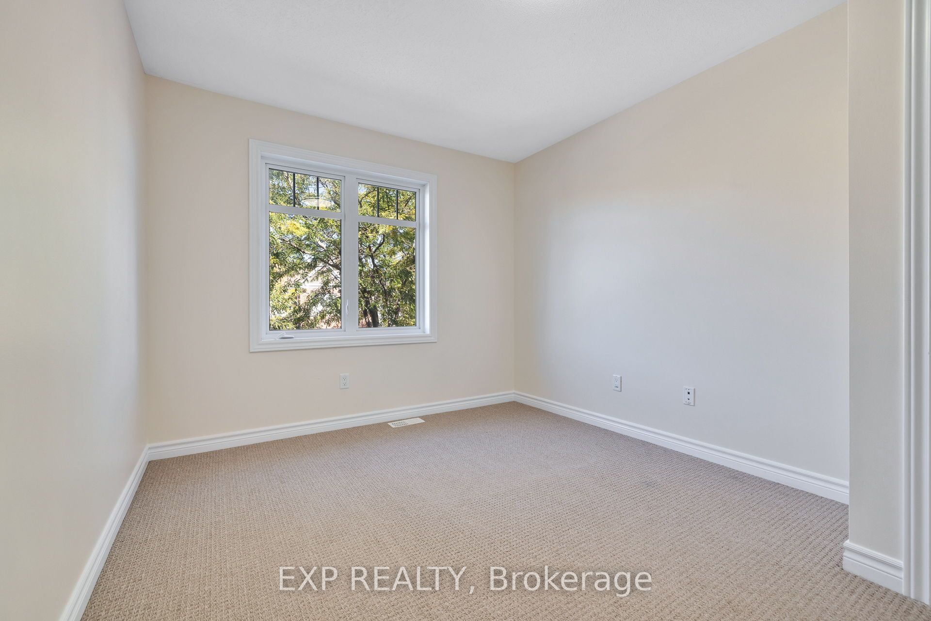 168 Garrity Crescent Property Photo 32