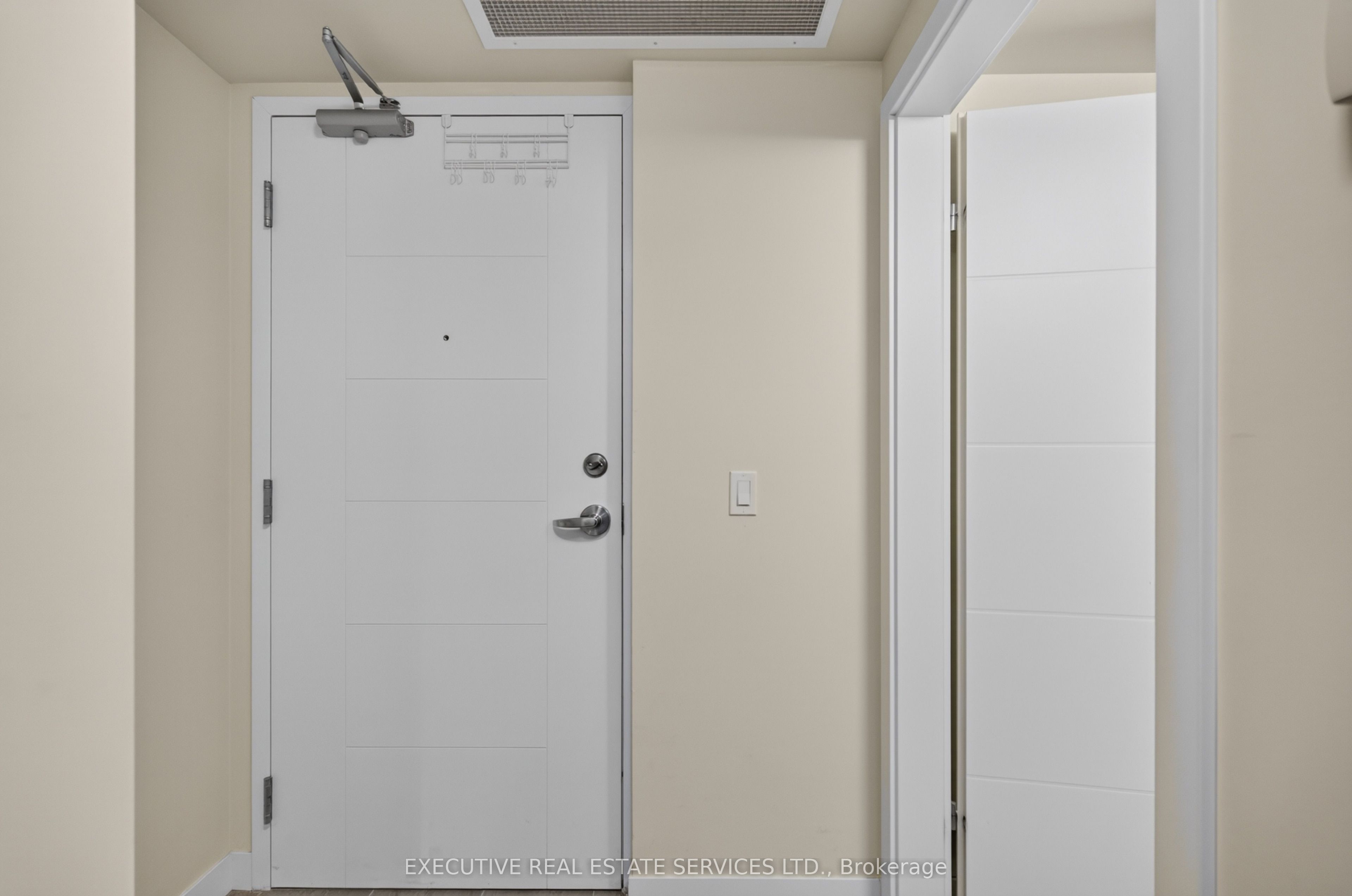257 Hemlock Street 509 Property Photo 11