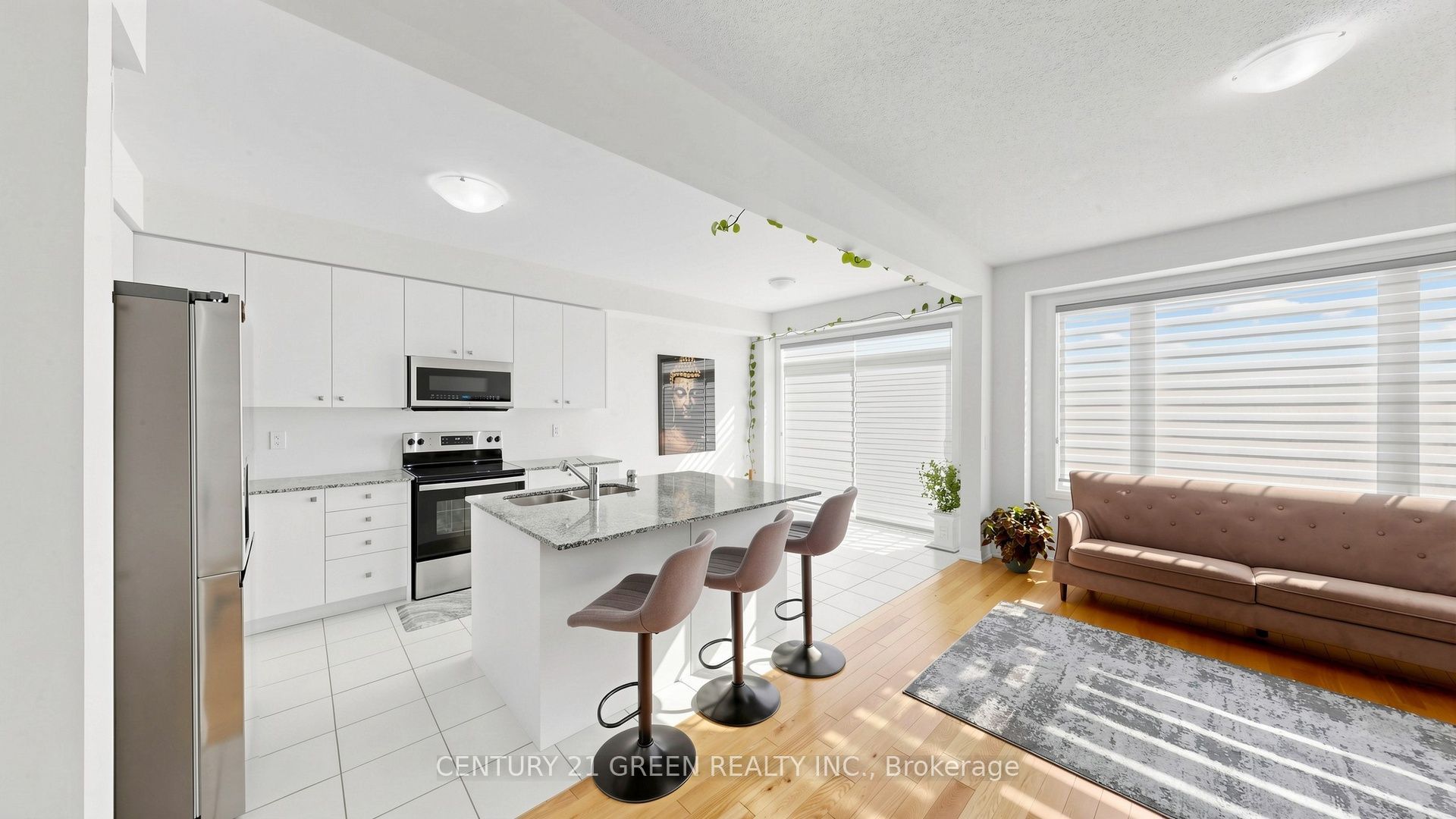 135 Fairey Crescent Property Photo 9