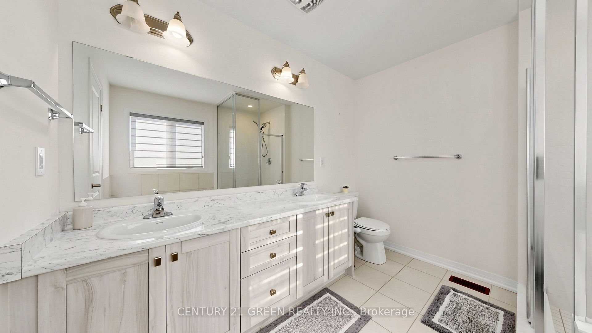 135 Fairey Crescent Property Photo 17