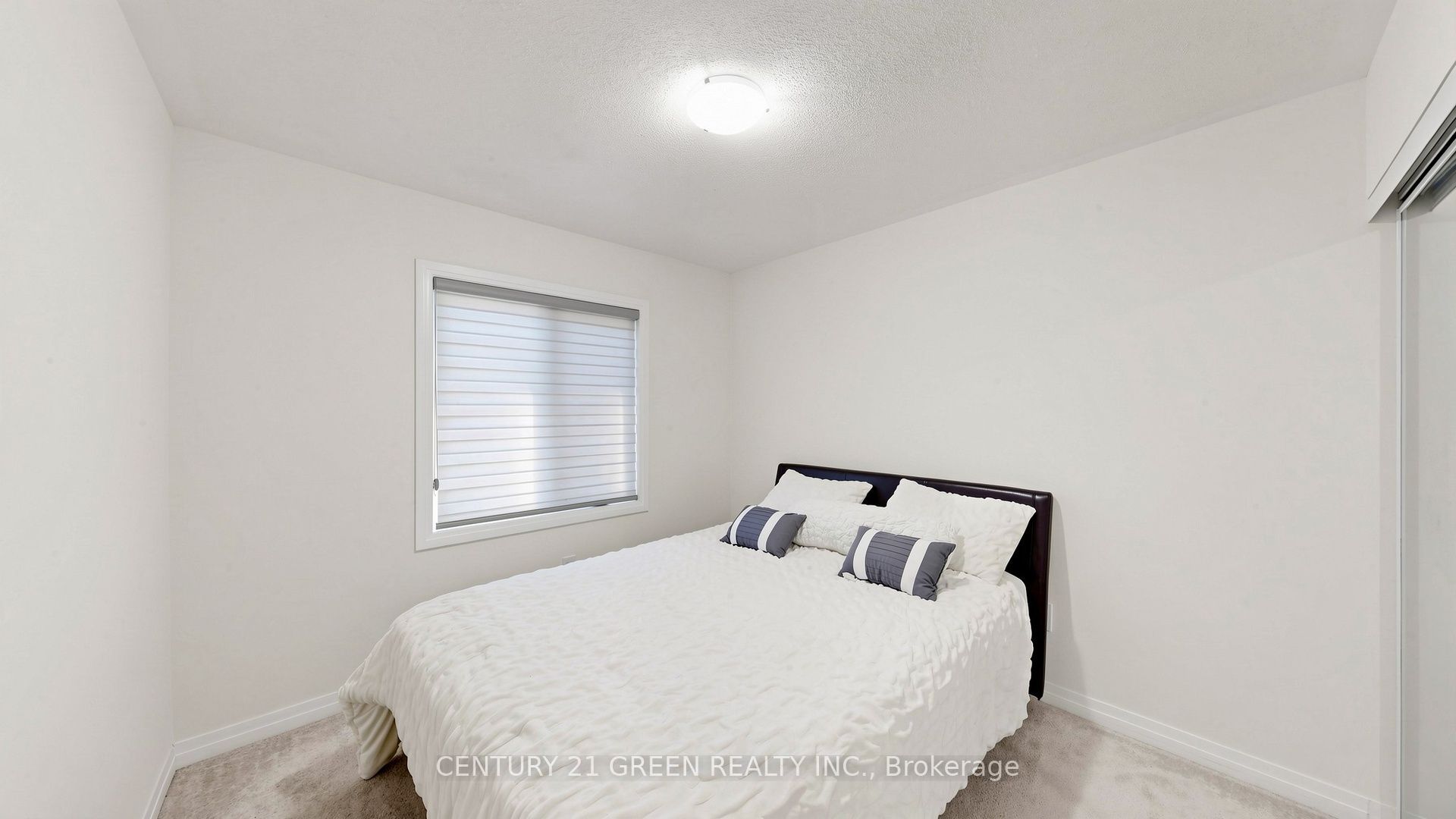 135 Fairey Crescent Property Photo 19