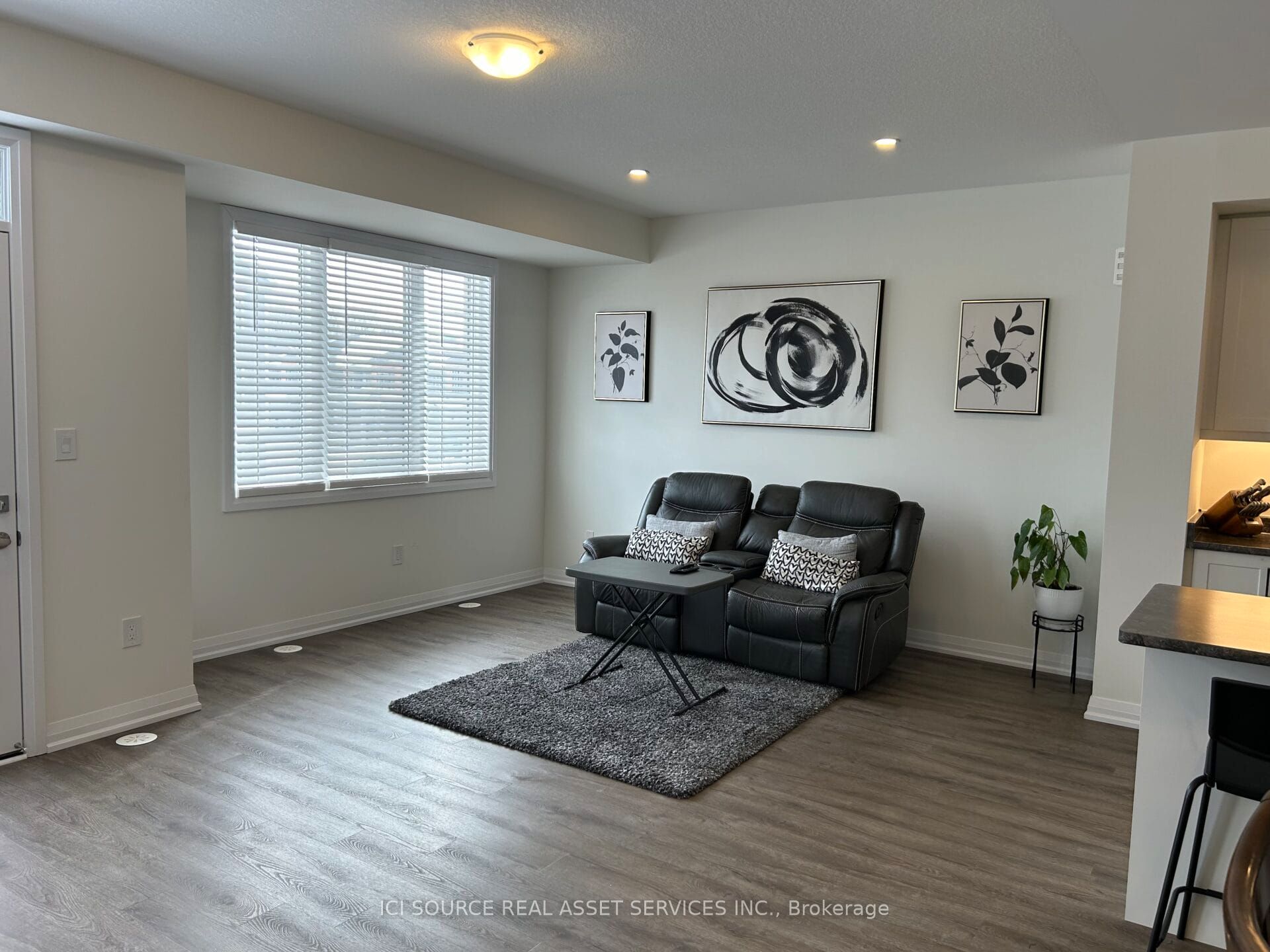 8 Kensington Road Property Photo 12