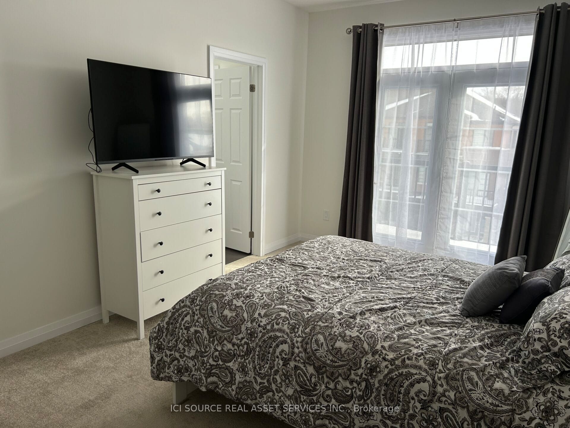 8 Kensington Road Property Photo 16