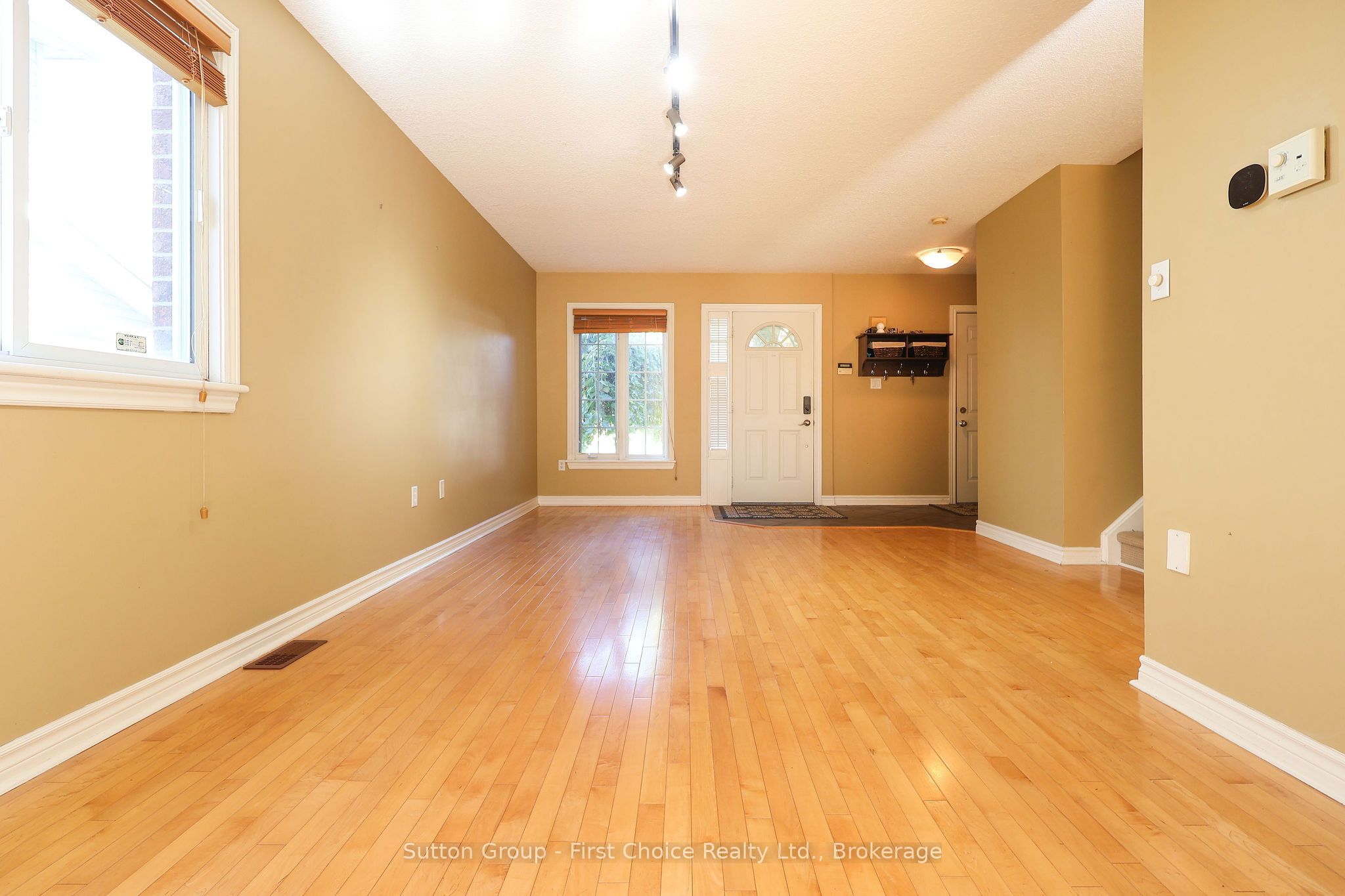 267 Norman Street Property Photo 8