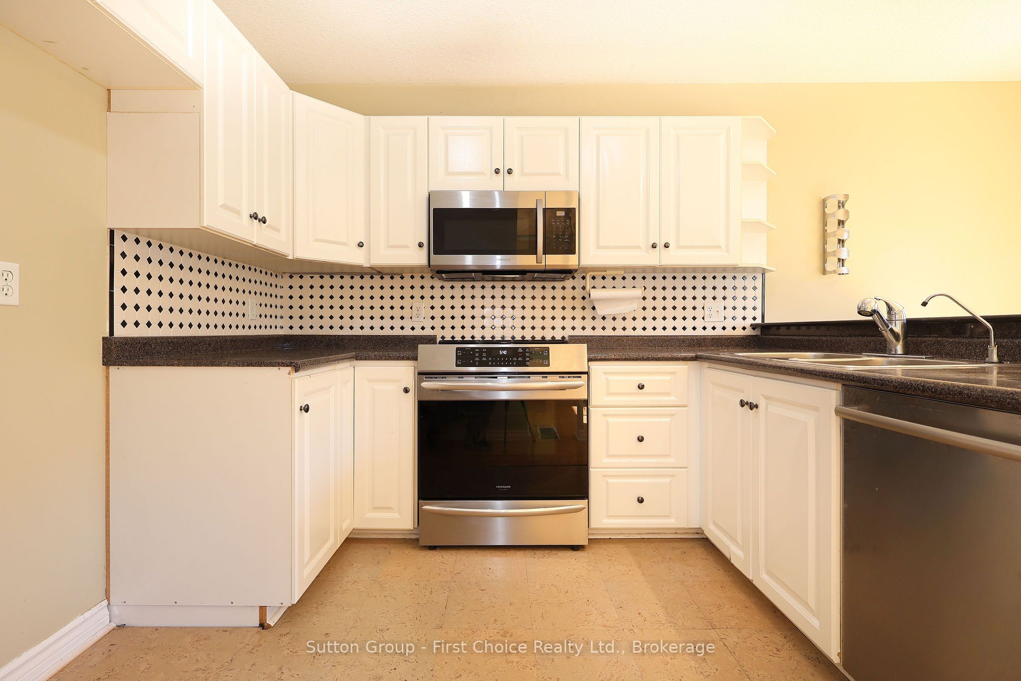 267 Norman Street Property Photo 20