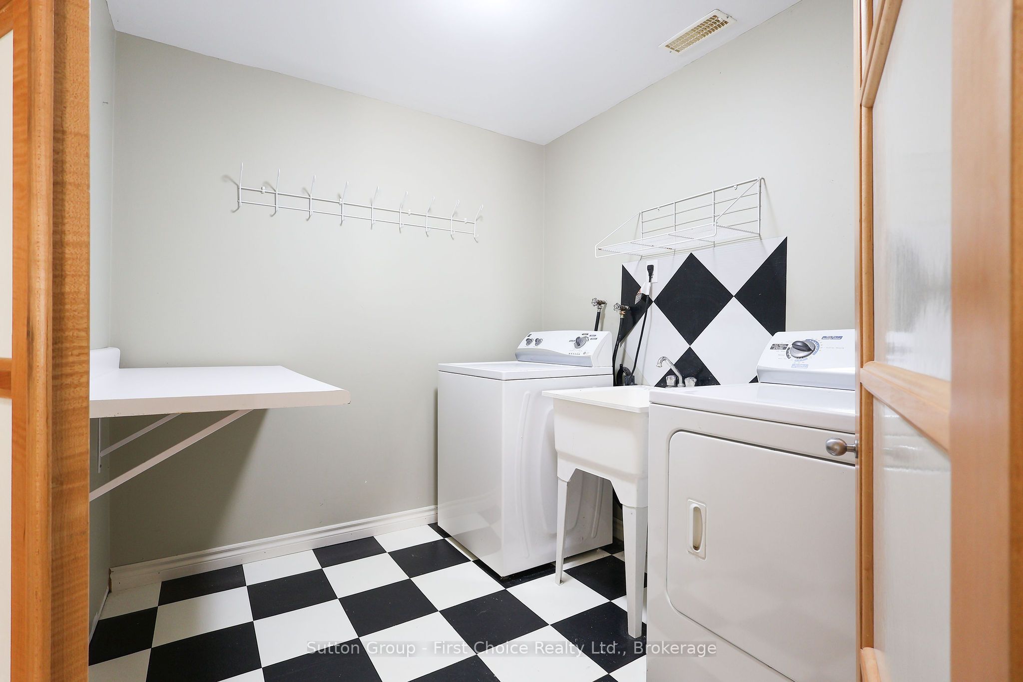 267 Norman Street Property Photo 46