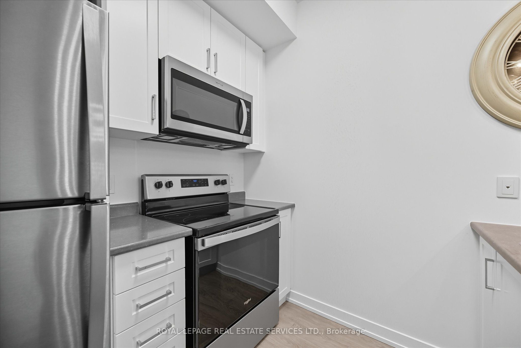 5055 Greenlane Road 113 Property Photo 13
