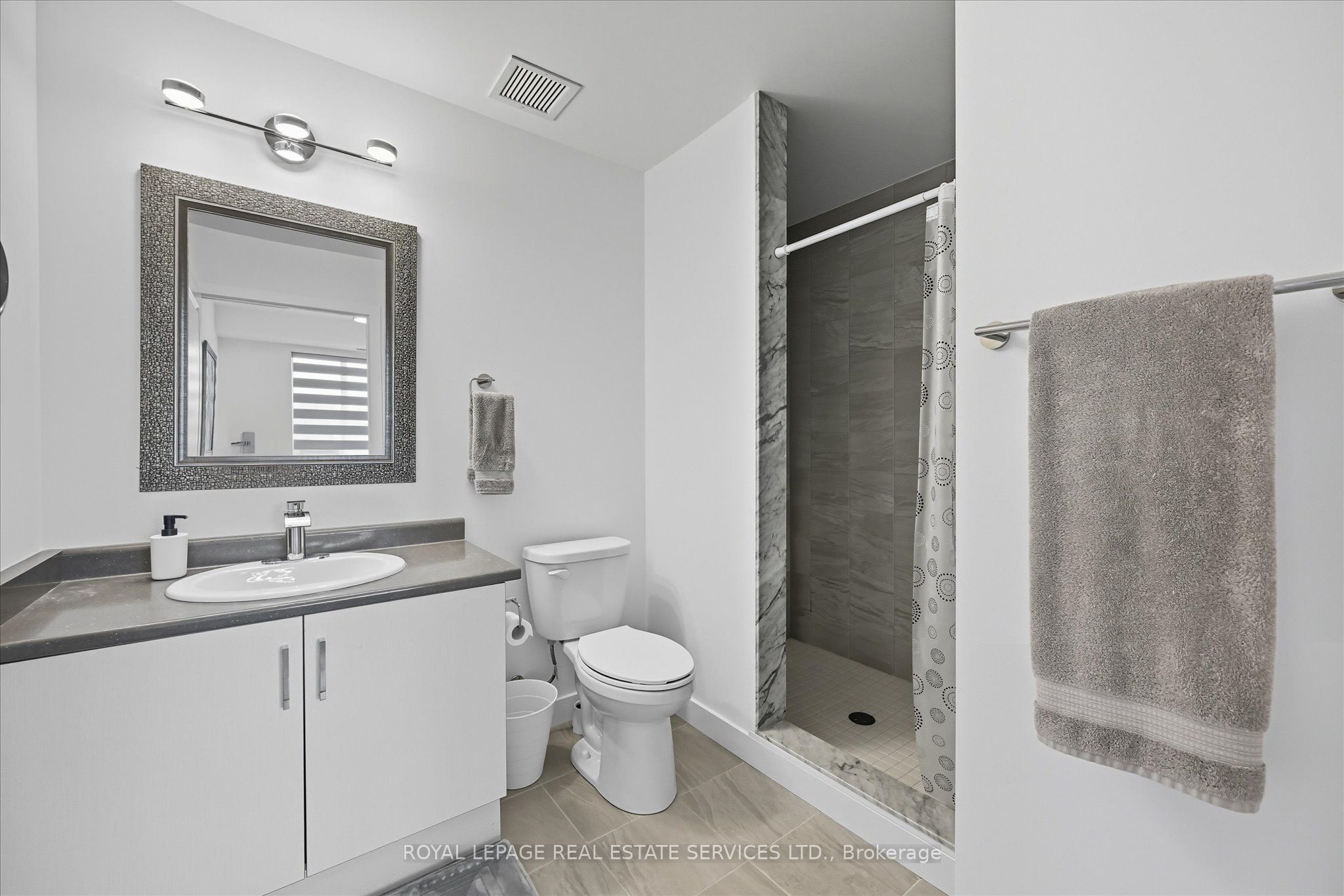 5055 Greenlane Road 113 Property Photo 25