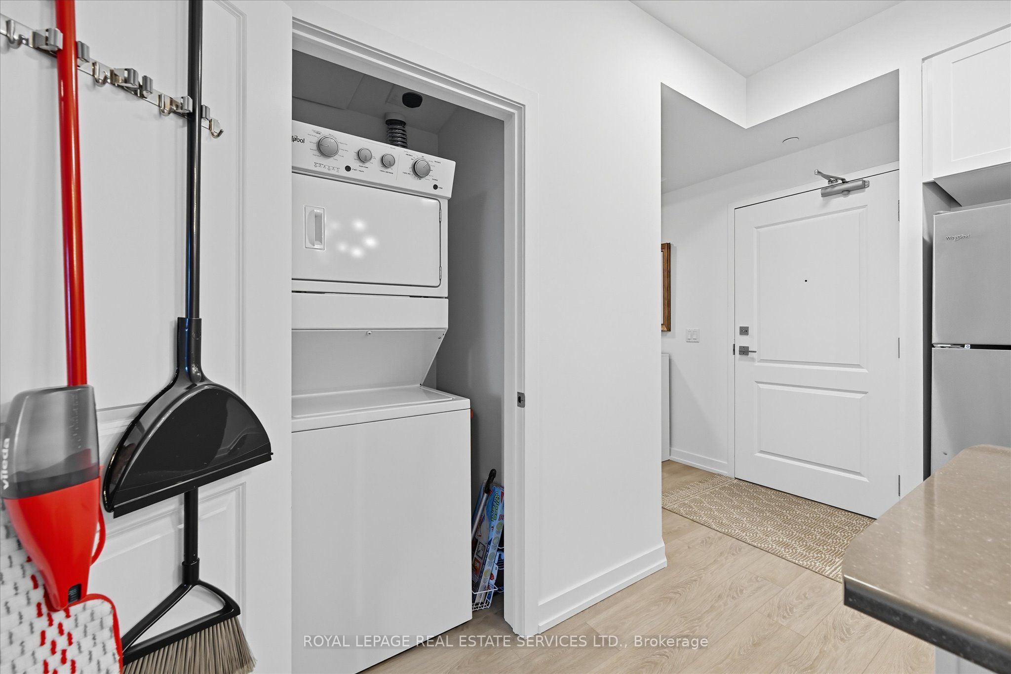 5055 Greenlane Road 113 Property Photo 32