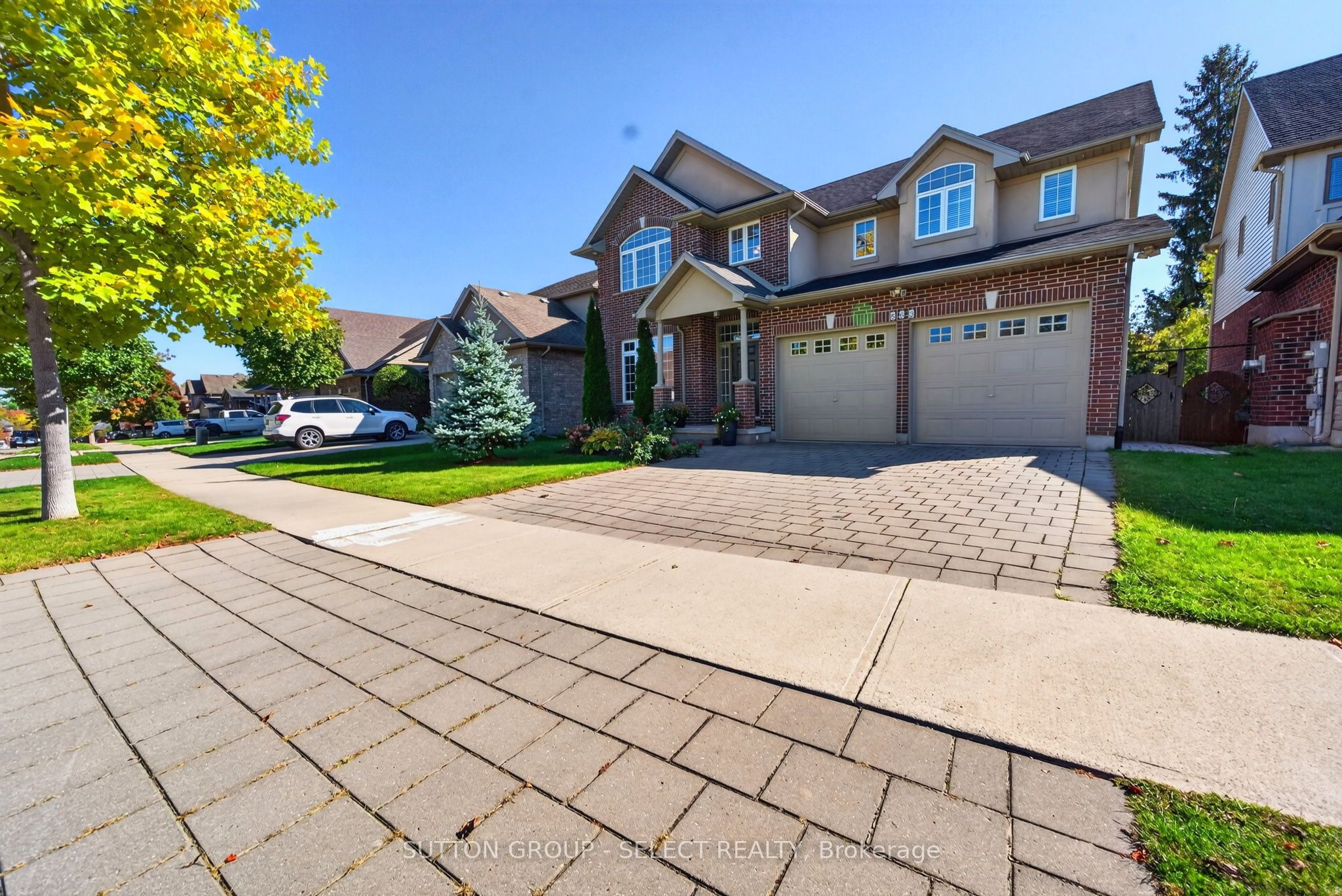 563 Firefly Drive Property Photo 3