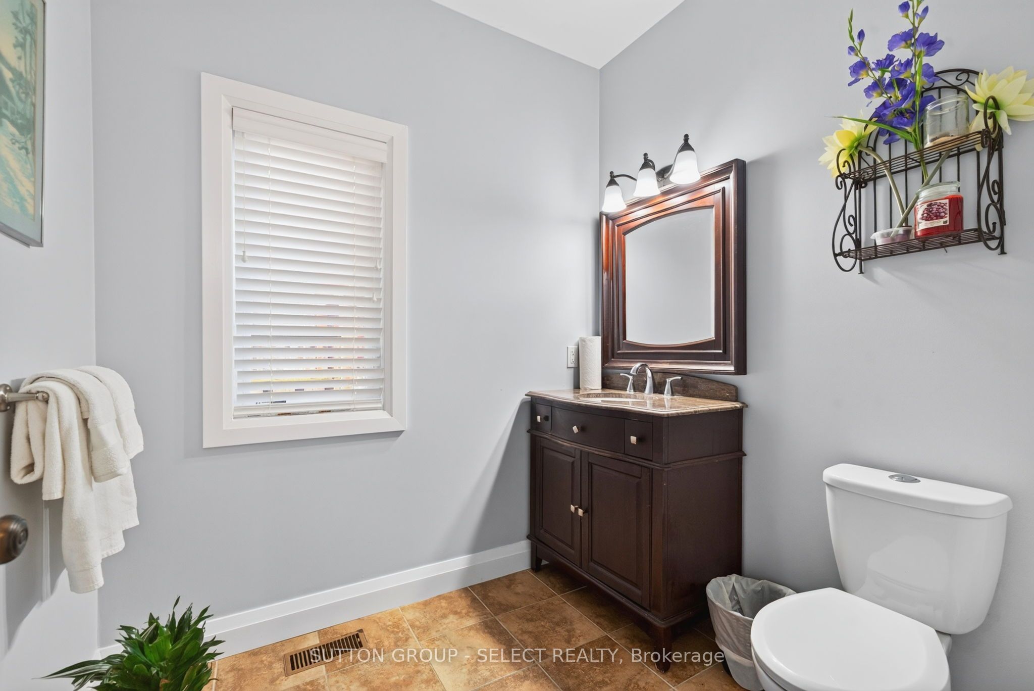 563 Firefly Drive Property Photo 21