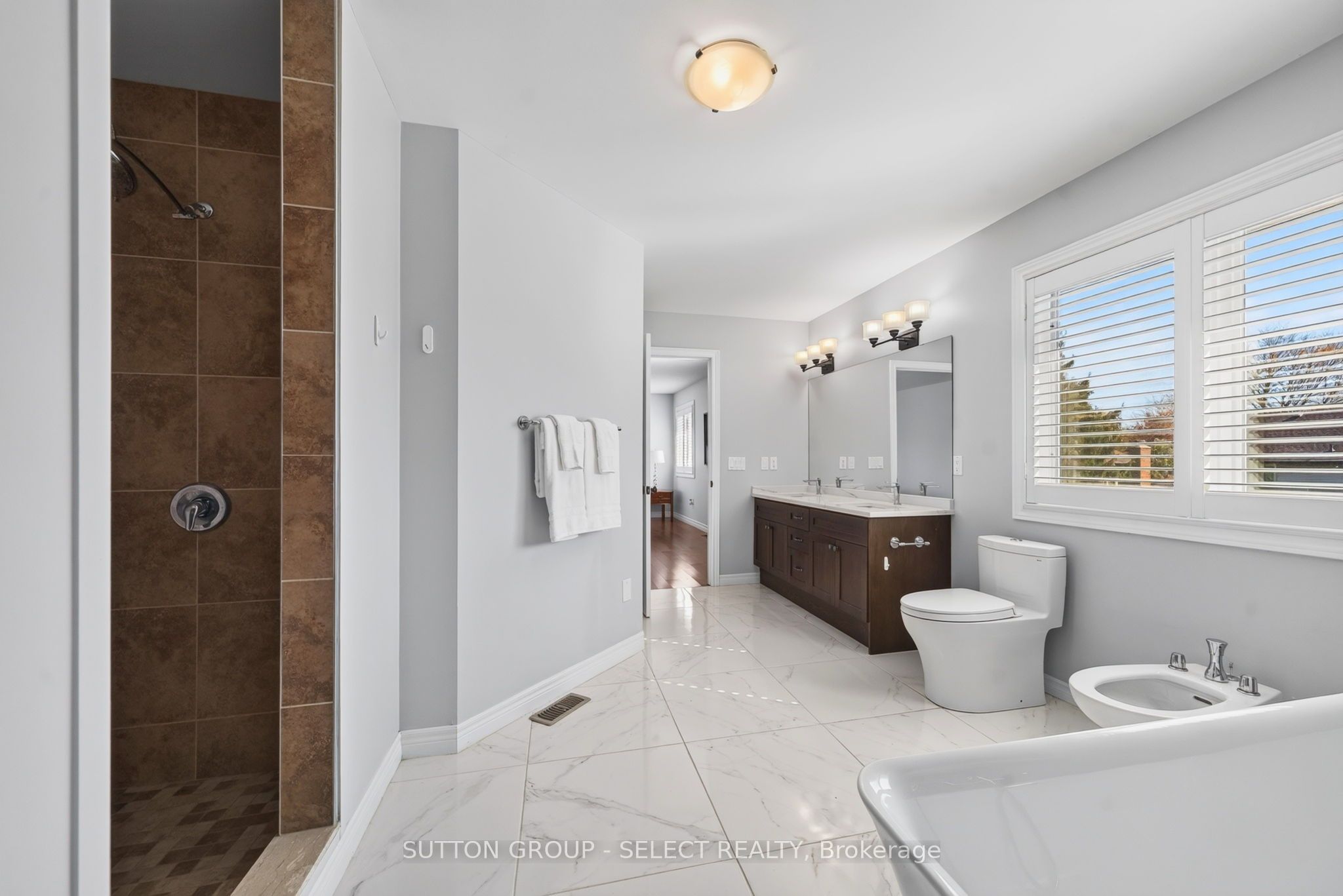 563 Firefly Drive Property Photo 28