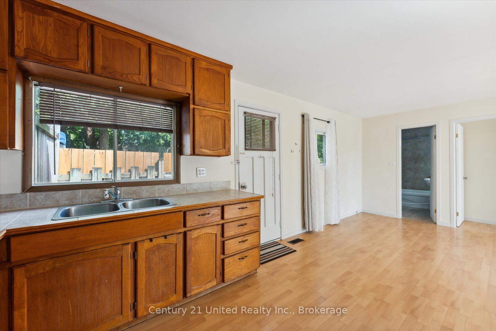 556 Edison Avenue B Property Photo 9