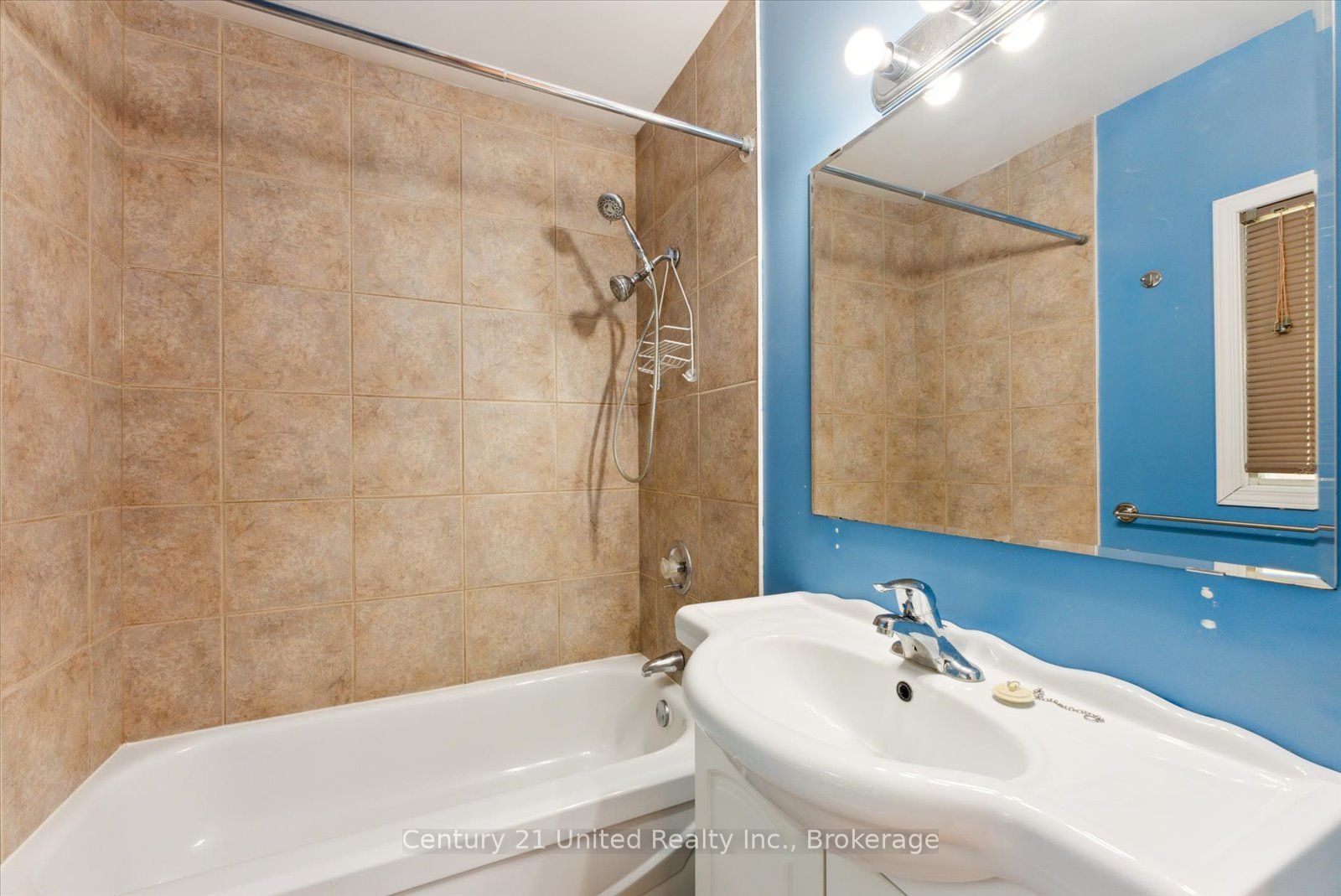 556 Edison Avenue B Property Photo 12