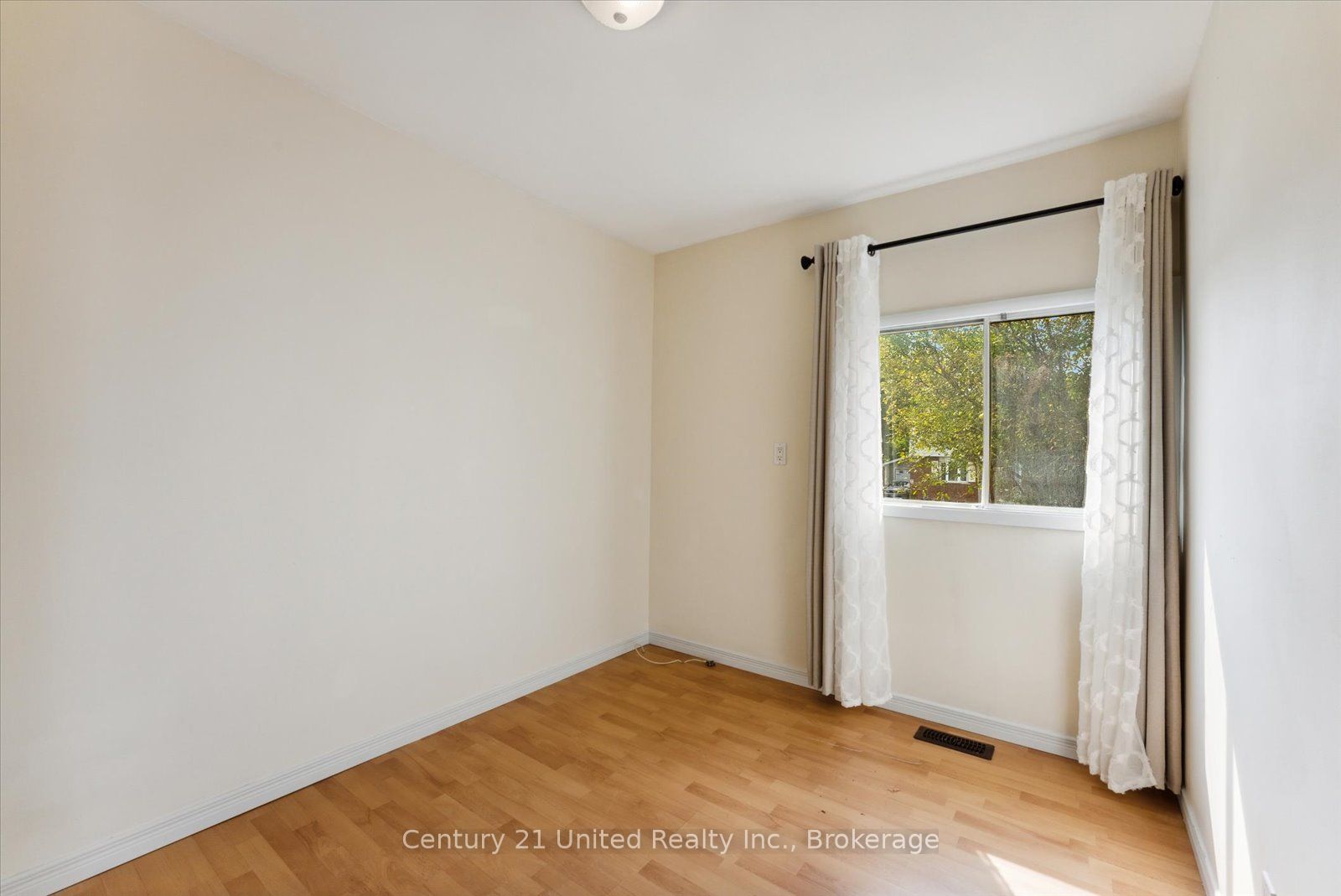 556 Edison Avenue B Property Photo 13