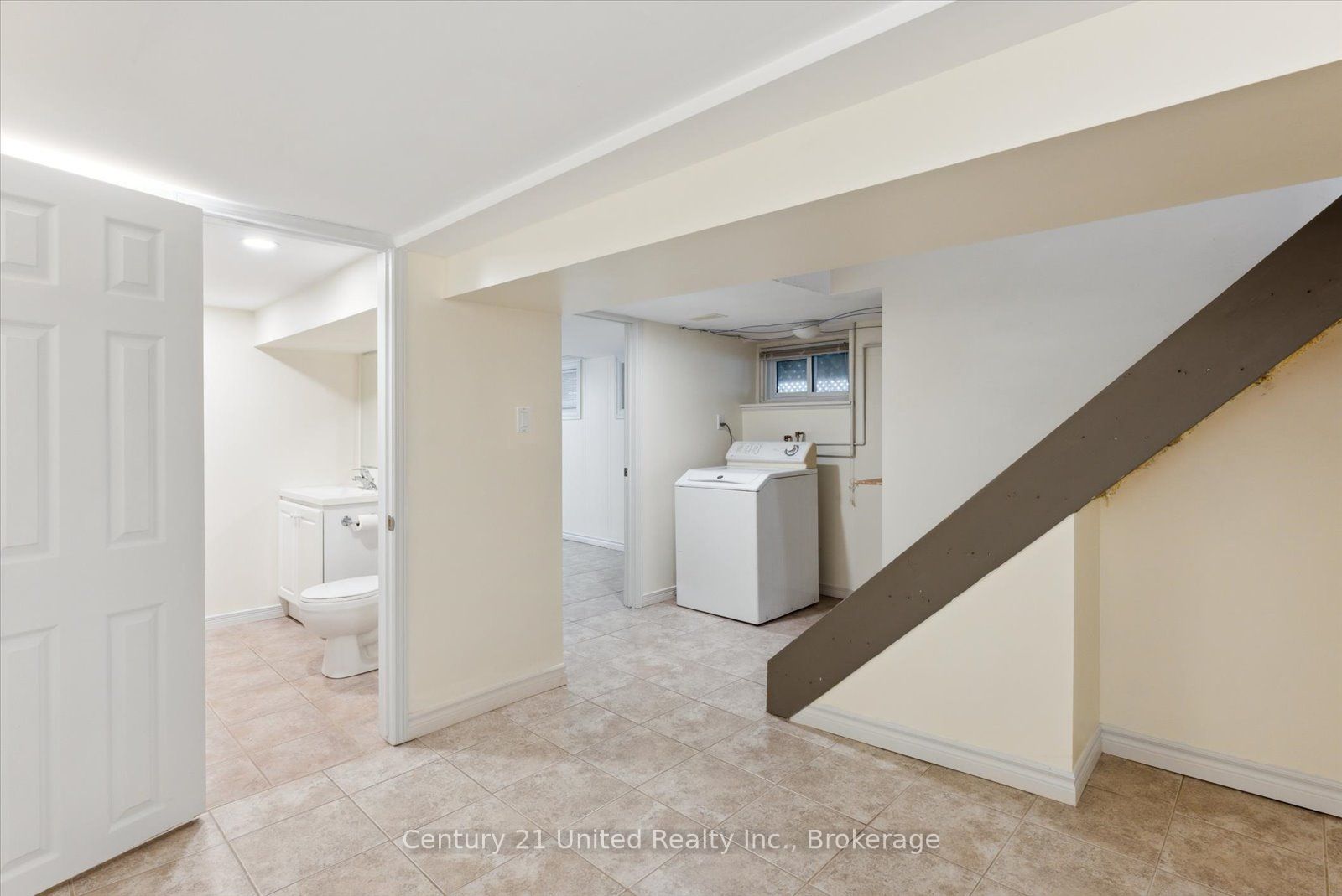 556 Edison Avenue B Property Photo 16