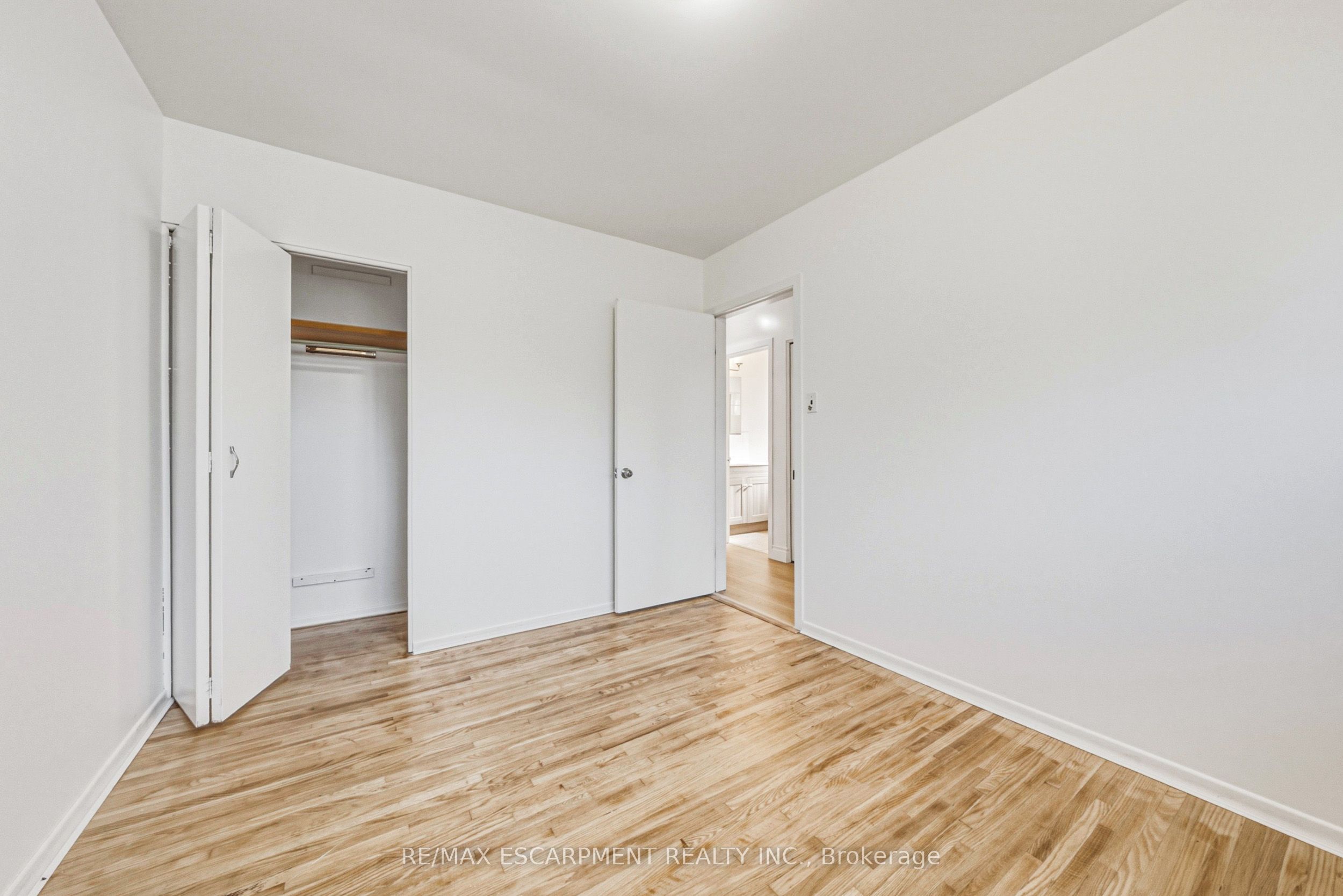 928 Upper Gage Avenue Property Photo 15