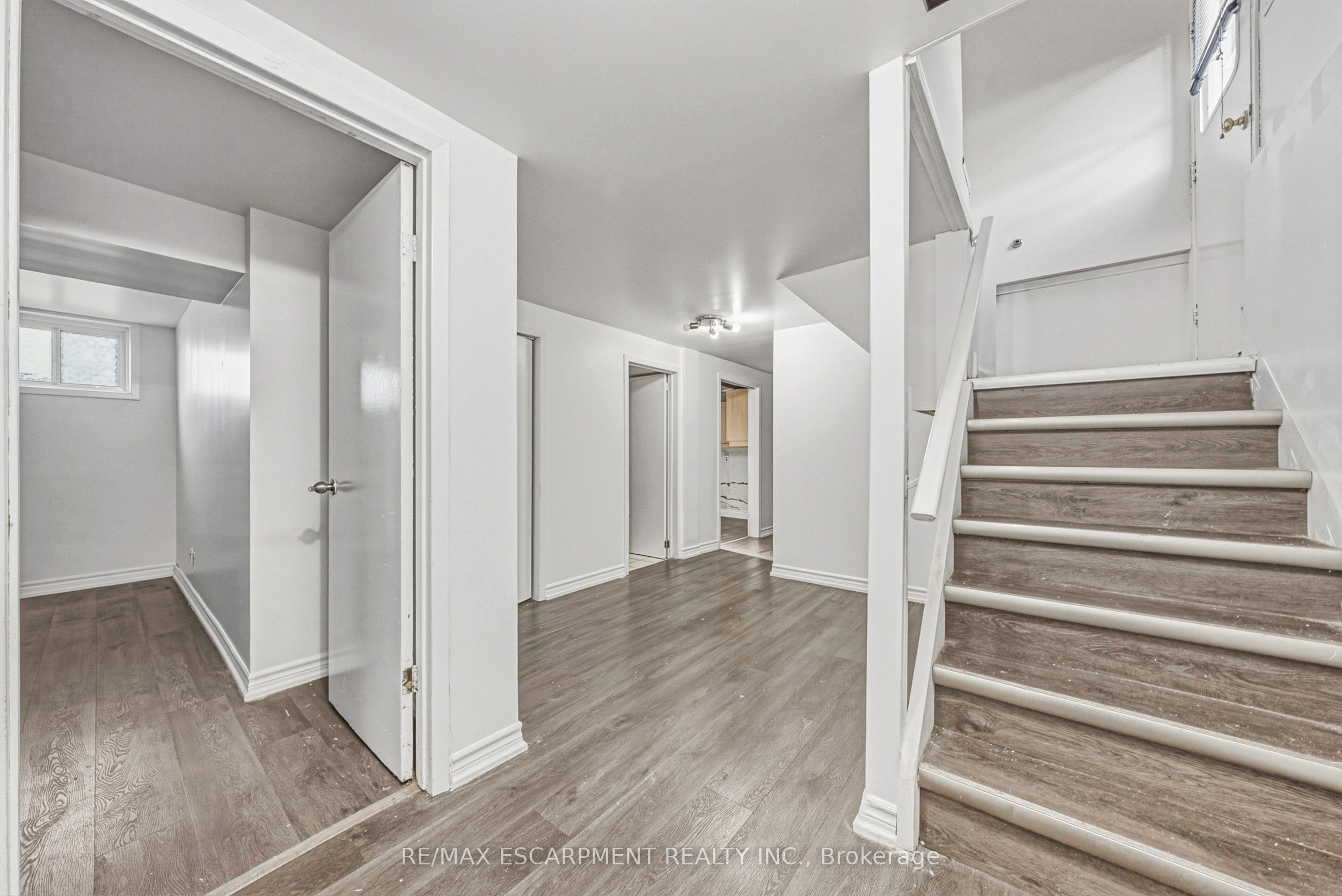 928 Upper Gage Avenue Property Photo 17