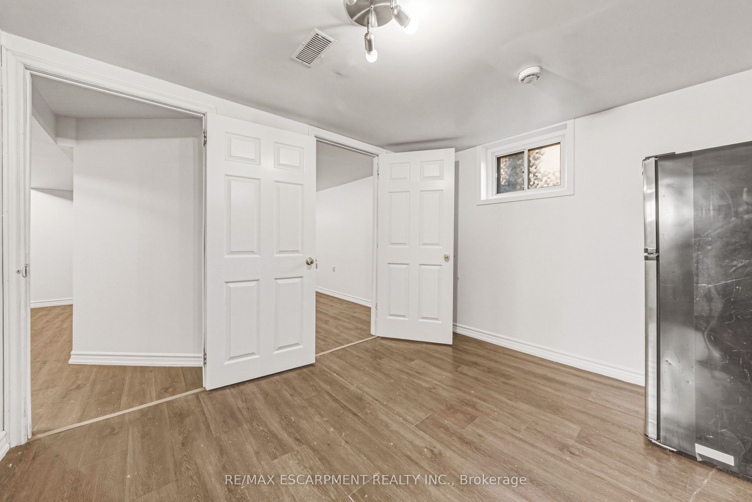 928 Upper Gage Avenue Property Photo 21