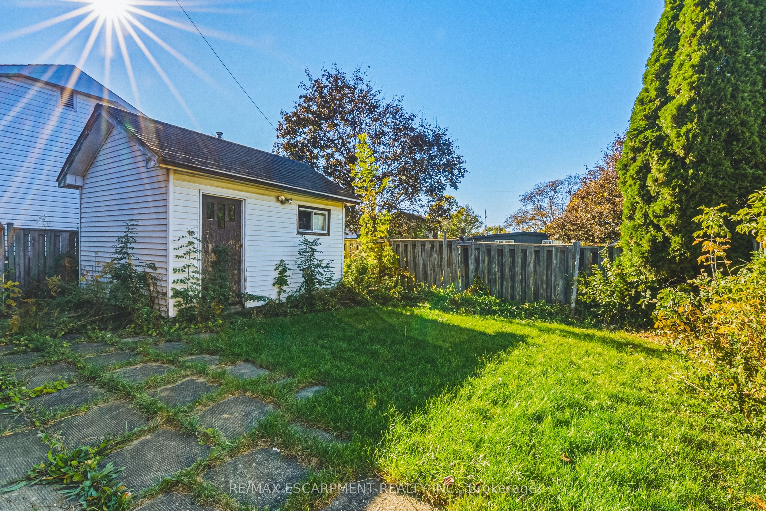 928 Upper Gage Avenue Property Photo 26