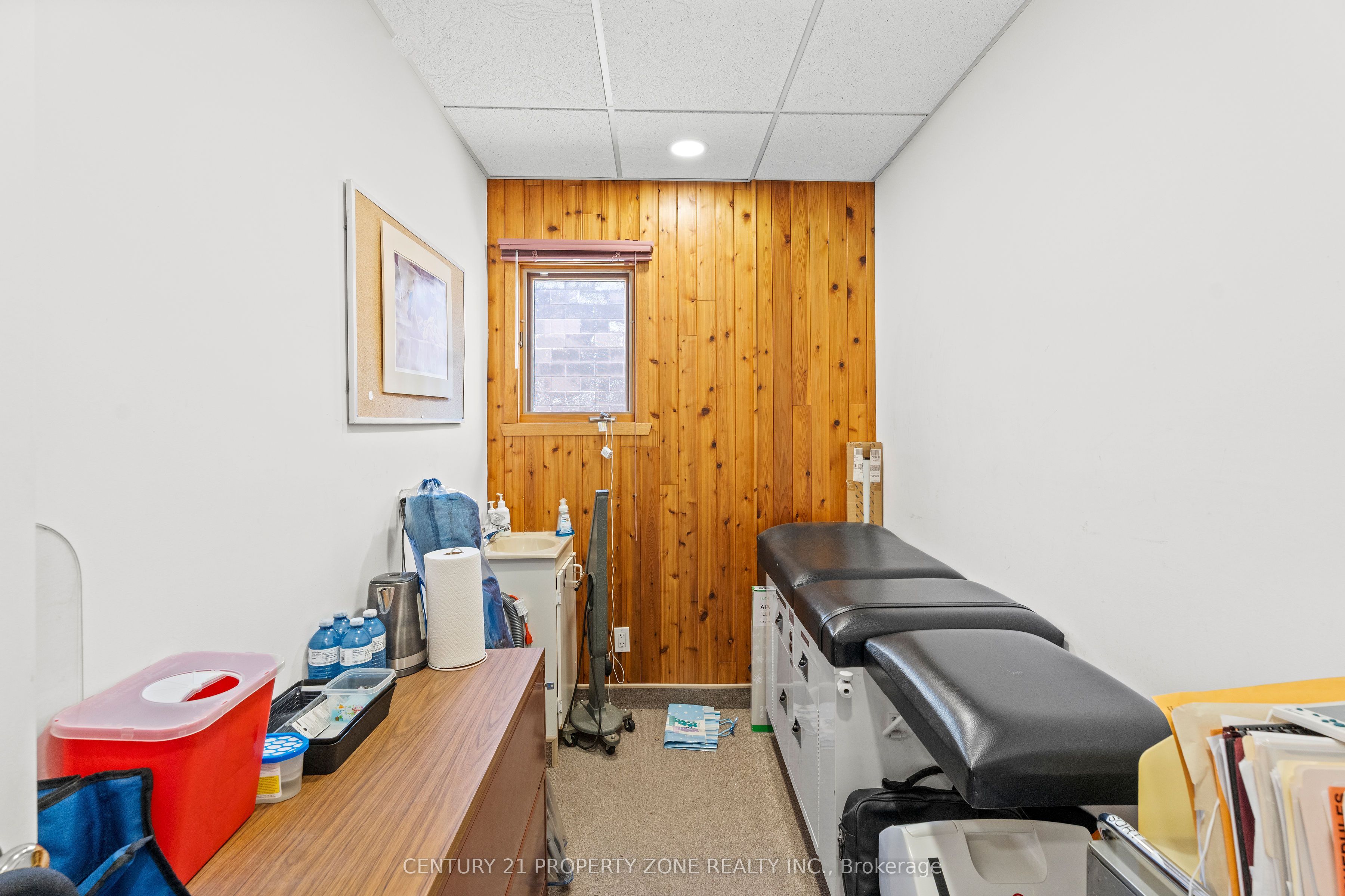 436 Second Street E Property Photo 9