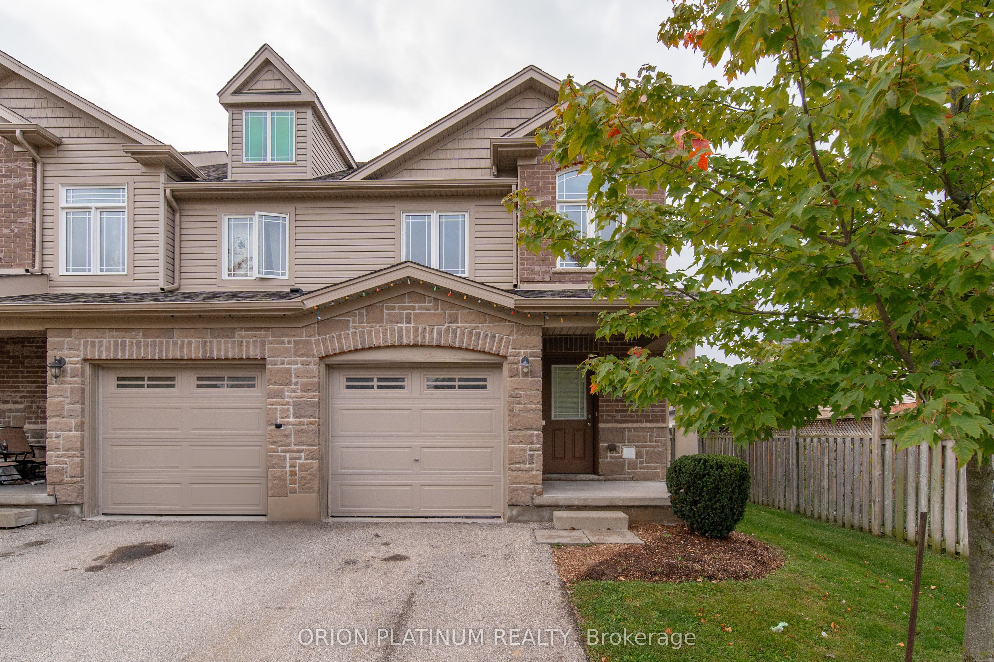 15 Kingsbury Square Property Photo 1